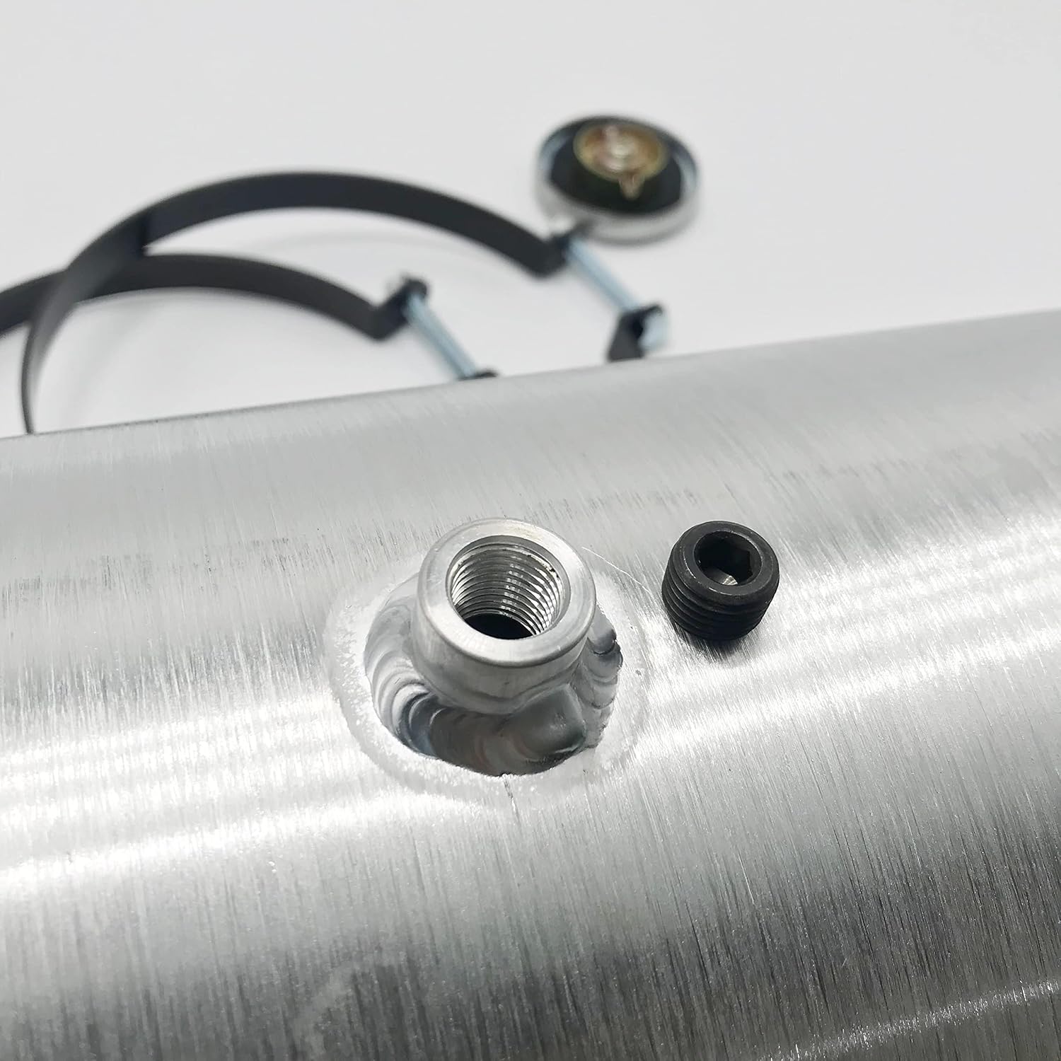 JSD 5 Gallons 8”x24“ Aluminum Spun Round Fuel Gas Tank Cell Fuel Tank with Bracket End Fill 1/4" NPT Outlet