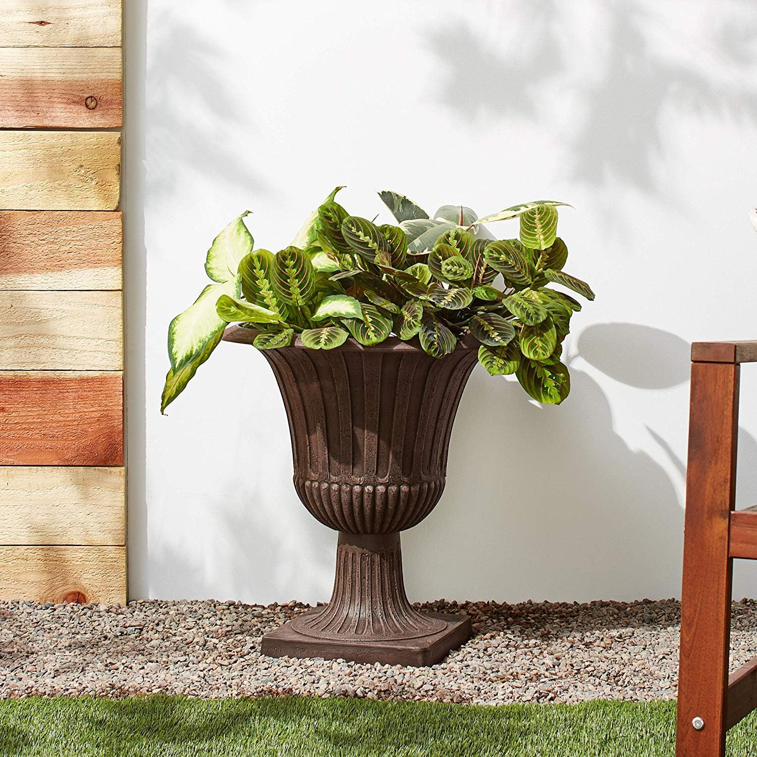 PSW HU40BK Bristol Urn Planter, 16 by 18-Inch, Black