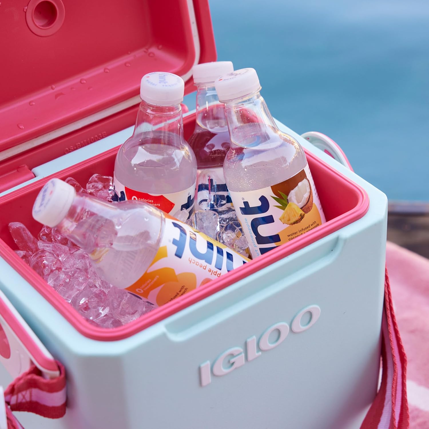 Hint Flavored Water Zero Sugar 0 Calories - Crisp Apple 16 FL oz, 12 pack | Crisp, refreshing water, fruit flavors. 0 calories, 0 sugar, 0 sweeteners. Hydration for wellness. Gluten-free, Kosher, Vegan