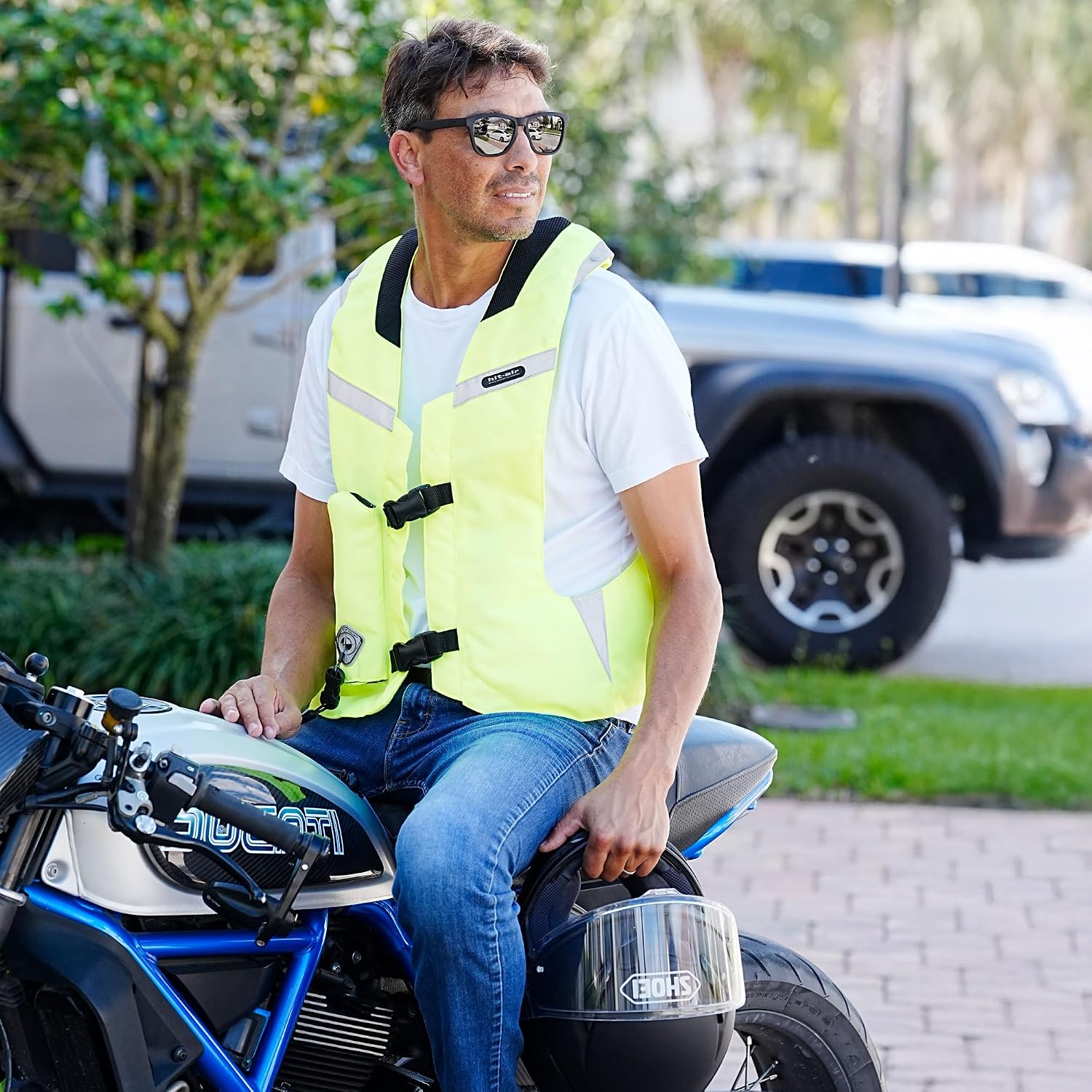 Hit-Air MLV Airbag Vest – Motorcycle Safety Vest with Automatic CO2 Deployment – Lightweight, Reusable, Adjustable Fit – Unisex Protective Riding Harness