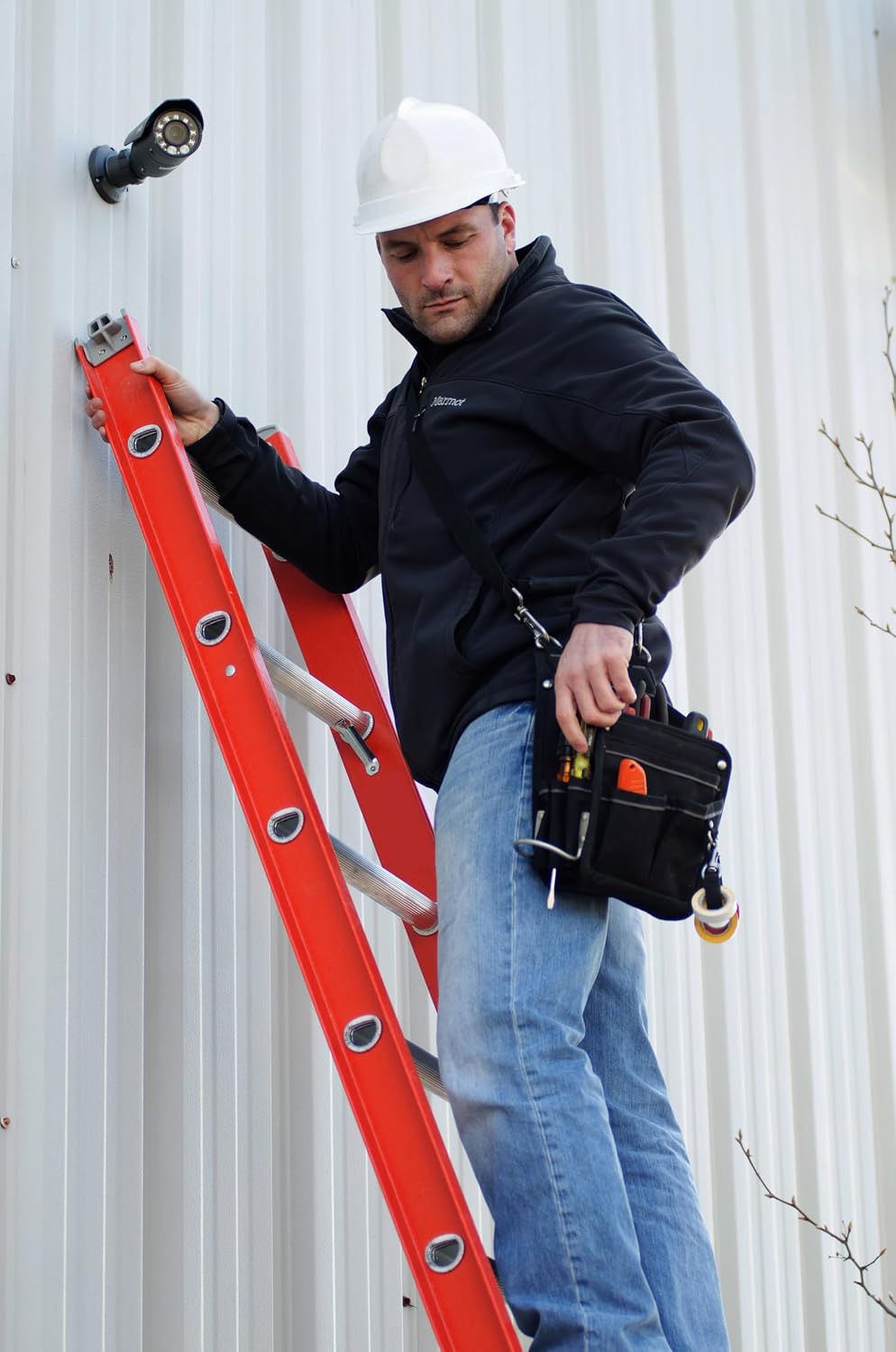 Louisville Ladder 16-foot Fiberglass Extension Ladder, 300-Pound Load Capacity, Type IA, FE3216