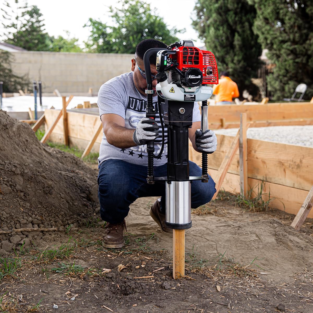 XtremepowerUS 52cc Gas Fence Post Driver, Heavy-Duty 2-Stroke Gasoline T-Post Driver with Carrying Case, Portable Pile Driver for Fence Posts