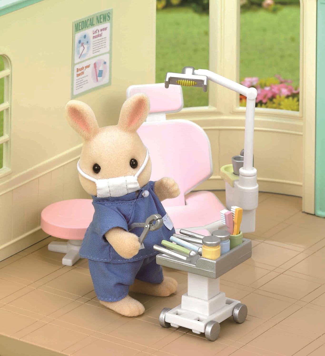 EPOCH Sylvanian Families Shops longing Nurse Set H-13