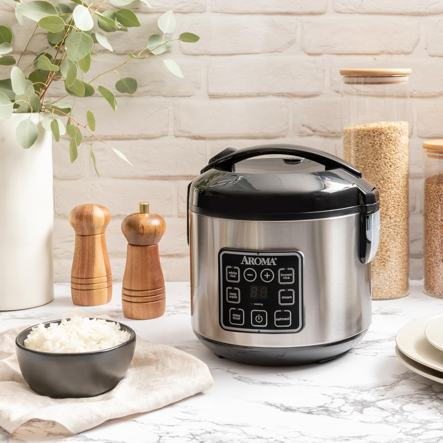 Aroma Housewares 8-Cup (Cooked) (4-Cup UNCOOKED) Digital Rice Cooker and Food Steamer (ARC-914D),White