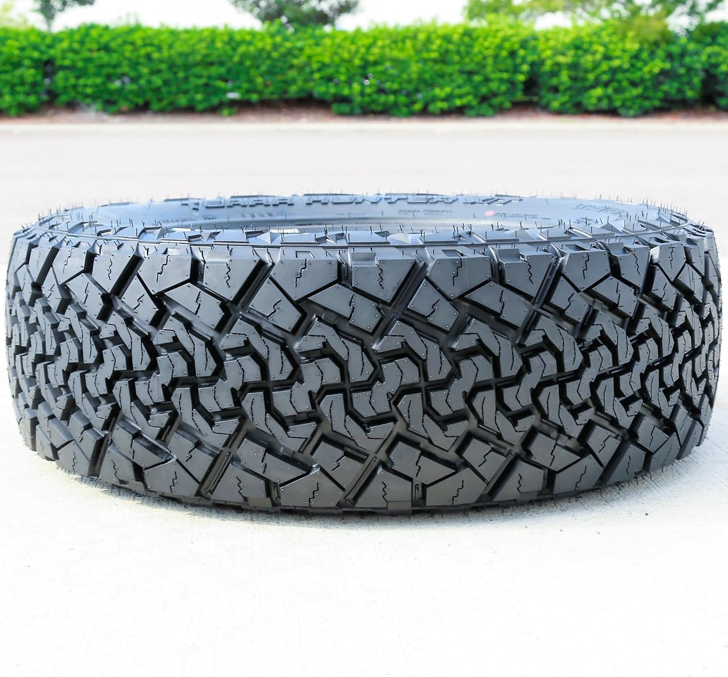 Venom Power Terra Hunter X/T LT285/75R16 Extreme Terrain E (10 Ply) Tire