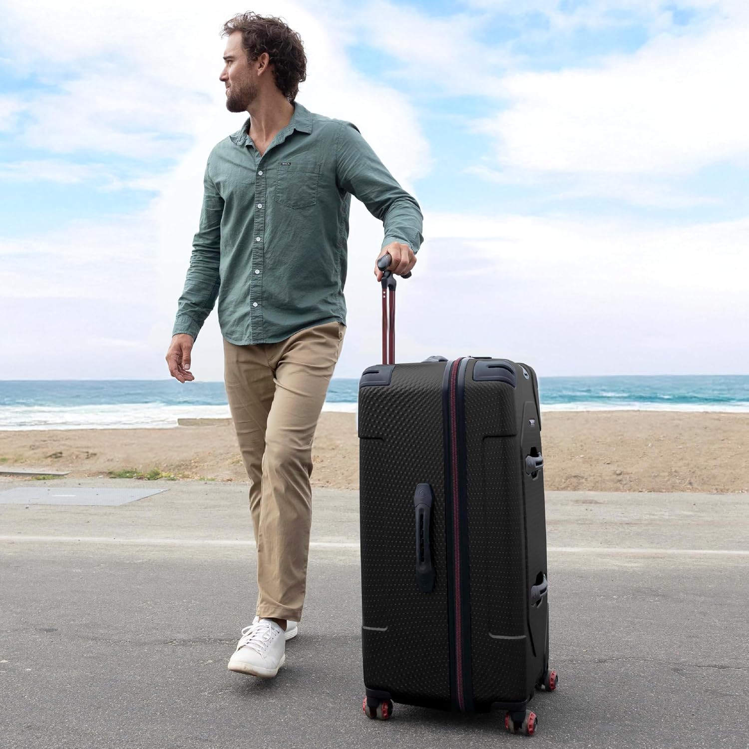 Traveler's Choice Maxporter II Polycarbonate Hardside Trunk with Spinner Wheels, Navy, 31-Inch Large Trunk