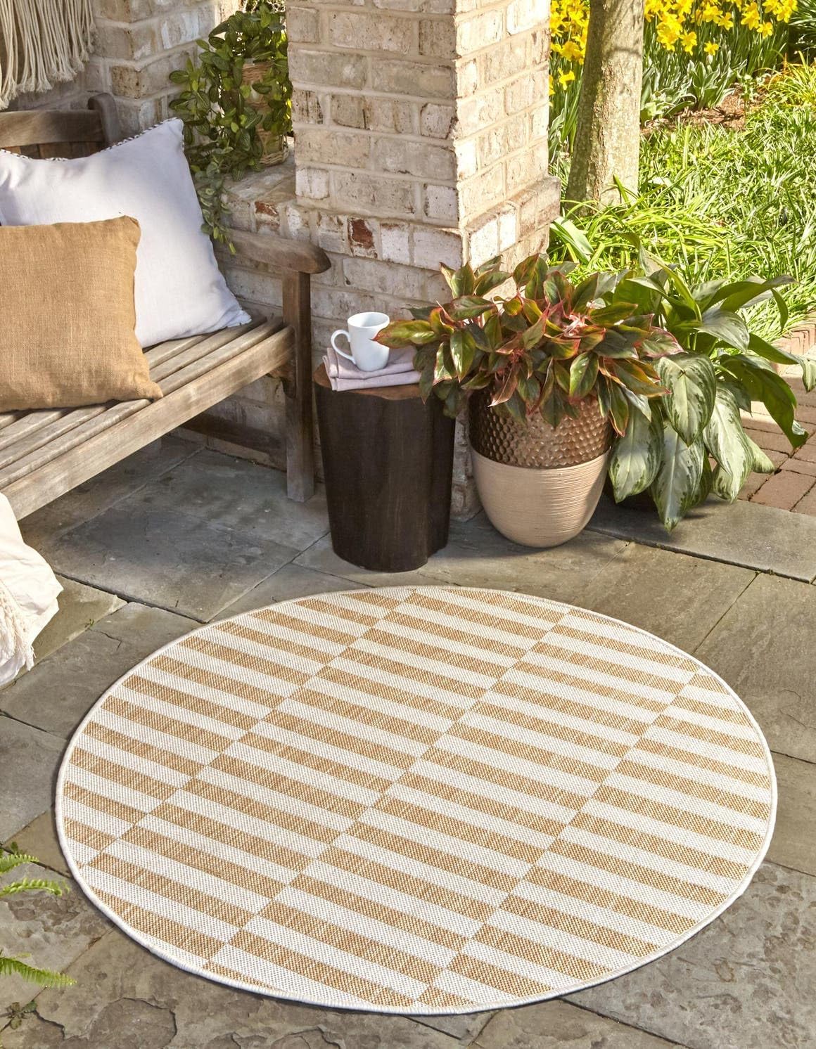 Unique Loom Outdoor Striped Collection Area Rug - Striped (7' 1" x 10' Rectangle, Taupe/Ivory)
