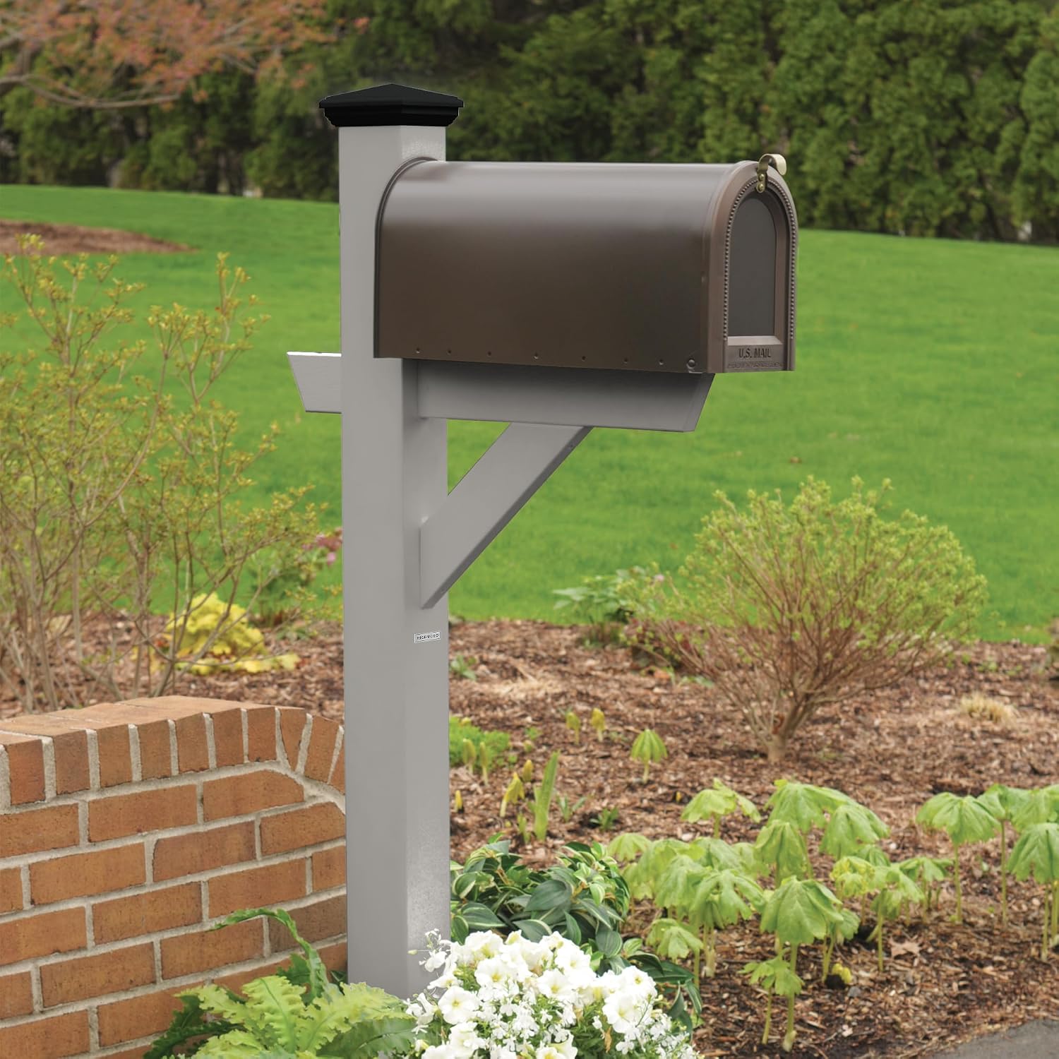 Highwood AD-MLBX1-CGE Hazelton Mailbox Post, Coastal Teak