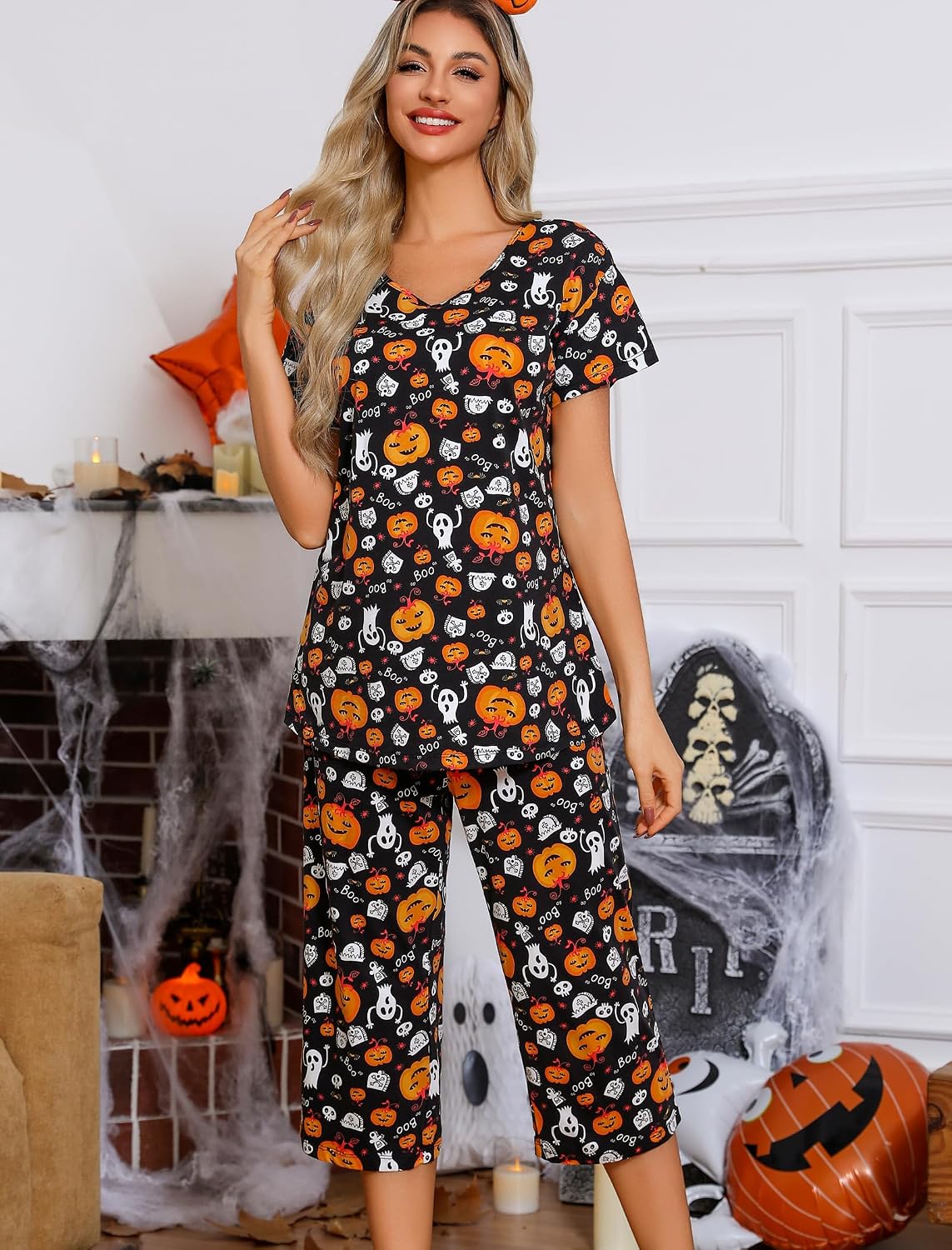 ENJOYNIGHT Womens Pajama Set Cotton Short Sleeve Top With Capri Pants Pj