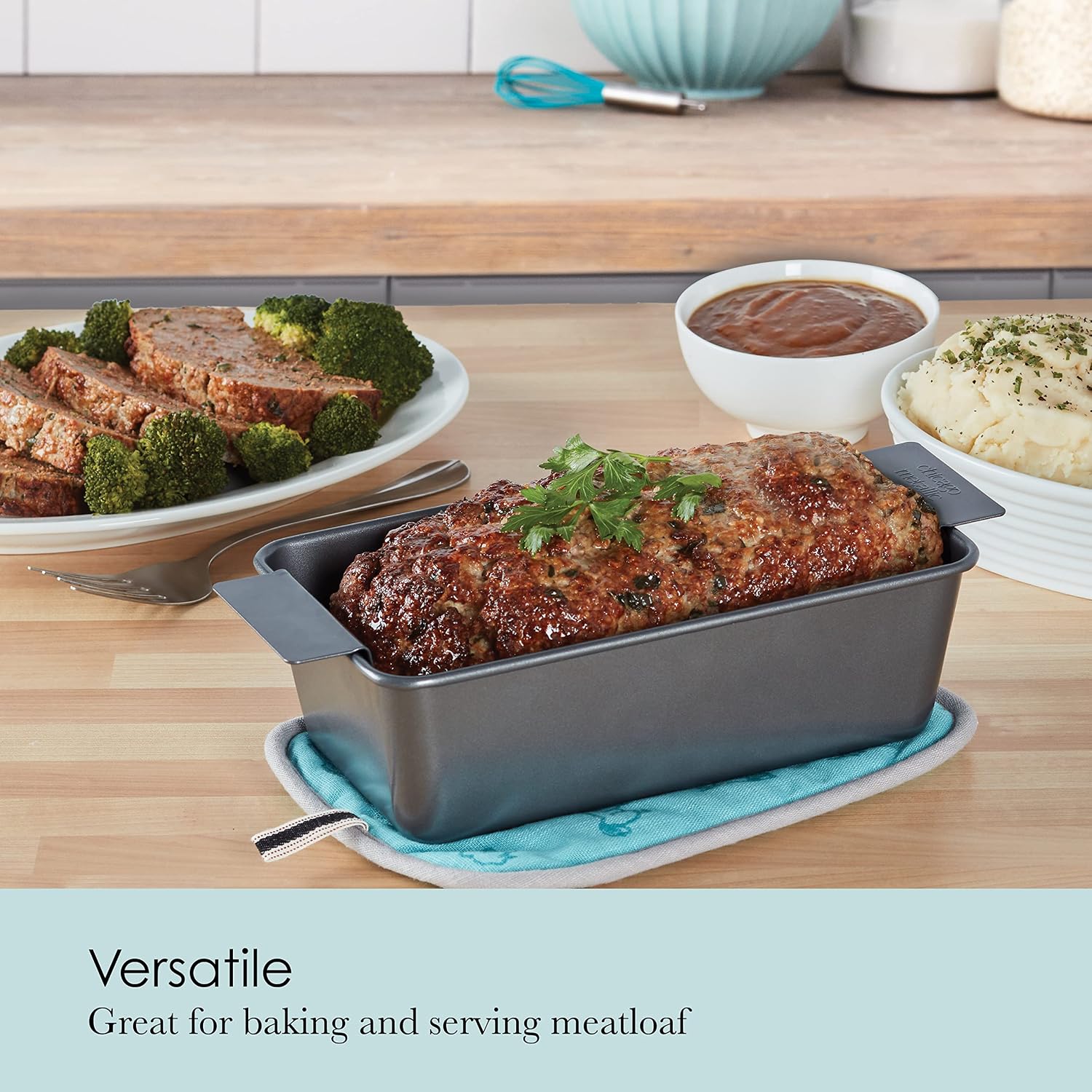 Chicago Metallic 2-Piece Healthy Meatloaf Pan with Draining Insert Professional Grade Non-Stick Carbon Steel Baking Pan with Lift and Serve Feature