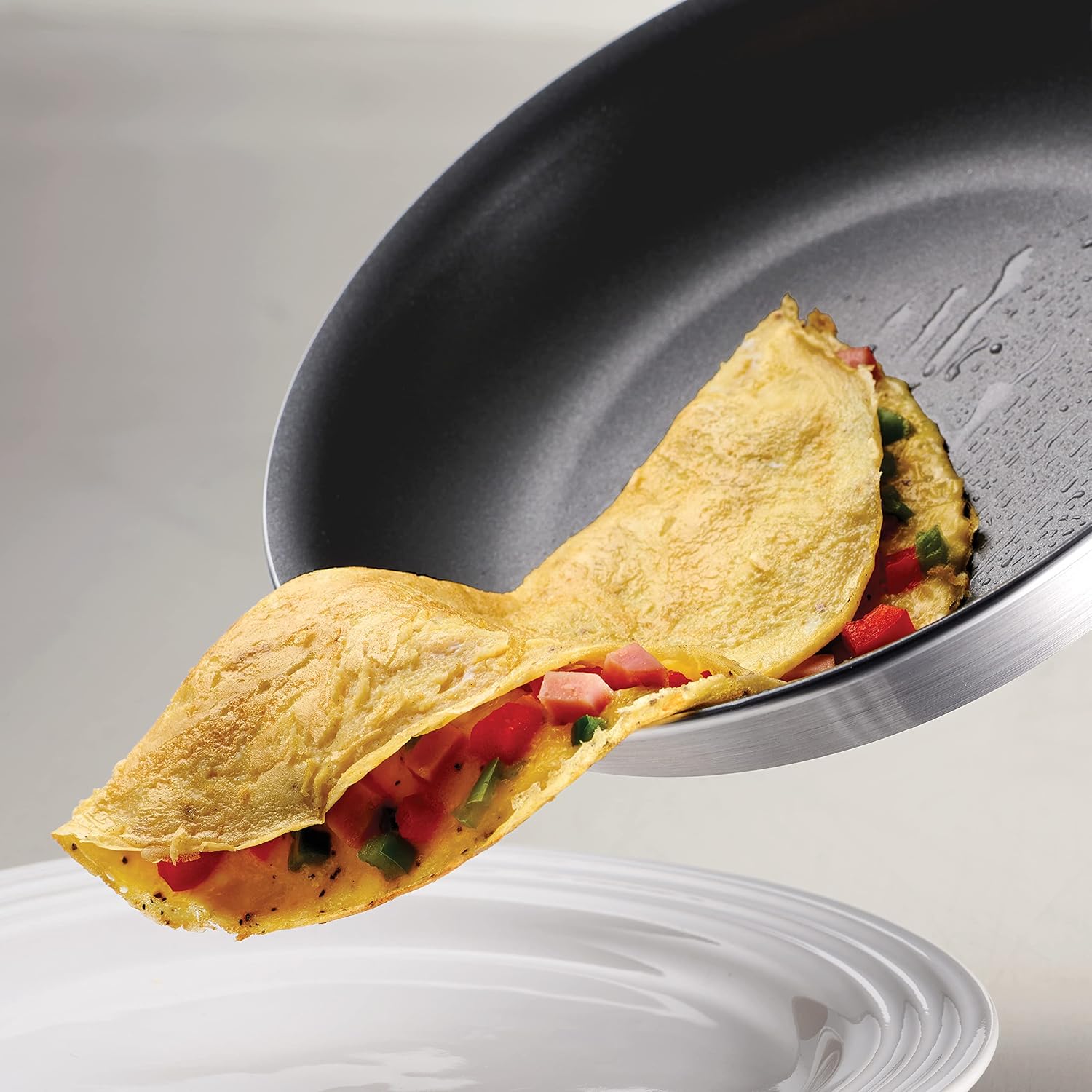 Tramontina Professional Fusion 8-Inch Non Stick Small Frying Pan | Heavy-Gauge Aluminum Skillet with Reinforced Nonstick Coating, Dishwasher and Oven Safe