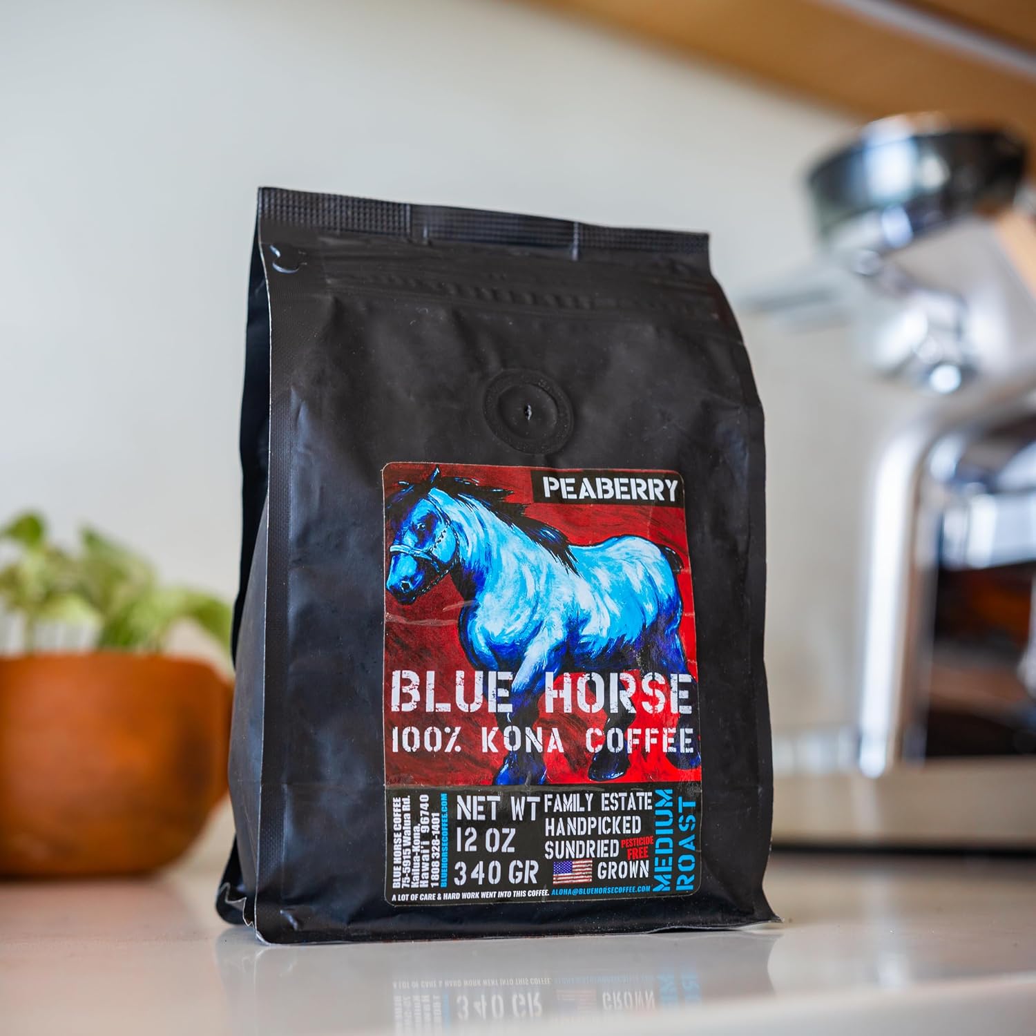 Blue Horse 100% Kona Coffee Whole Bean - 16 oz Medium Roast, Farm Fresh | Certified Organic, Arabica Whole Beans,, Grown In Hawaii USA, Shade Grown, Handpicked, Vacuum Sealed Bag, Caffeinated, Vegan