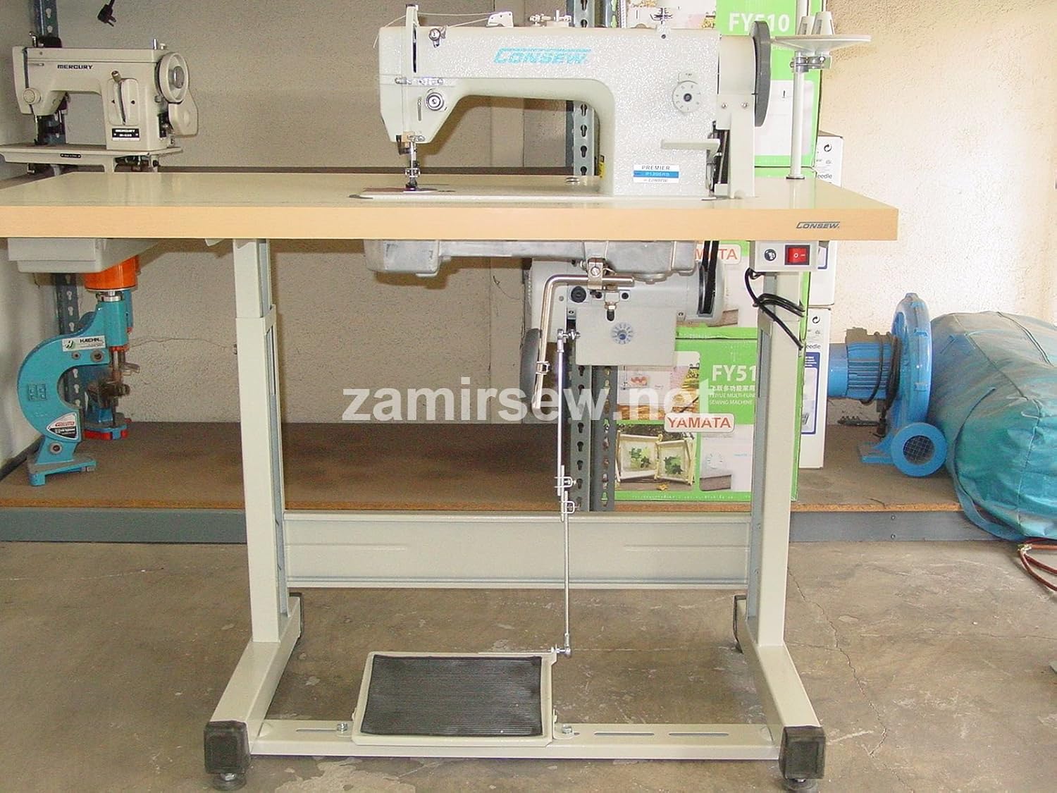 Consew upholstery Walking Foot Industrial Sewing Machine with Table and Servo Motor Drop Feed, Needle Feed, Walking Foot, Lockstitch Machine