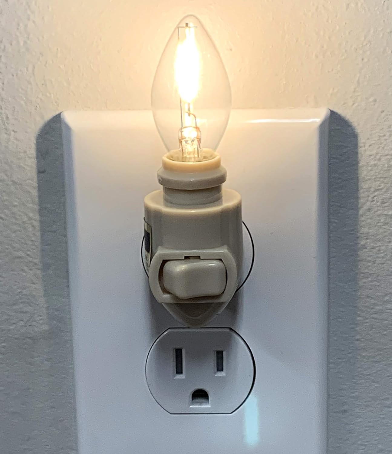 Creative Hobbies Auto On Sensor Plug in Night Light Module Includes 4 Bulbs and 4 Metal Clips, Great for Making Your Own Decorative Night Lights