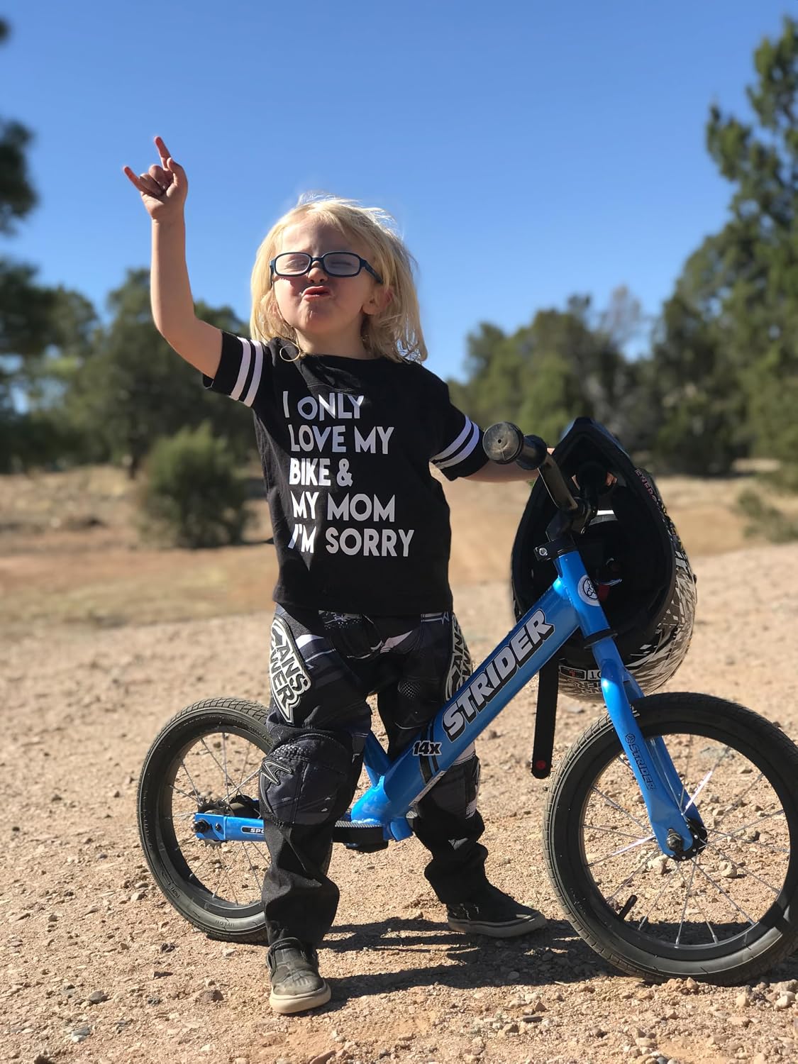 Strider 14x Classic, Awesome Blue - Balance Bike for Kids 3 to 6 Years -Includes Kid Sized Grips, Padded Seat, Performance Footrest, All-Purpose Tires Easy Assembly, Tool-Free Adjustments | No Pedals, Balance Bike with Adjustable Seat and Handlebars, Lig…