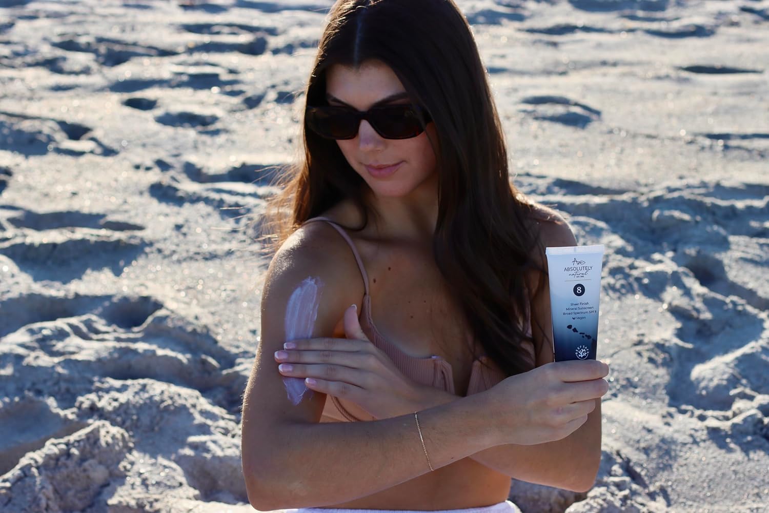 Absolutely Natural - SPF 15 Mineral Sunscreen - Broad Spectrum Water Resistant Moisturizer Lotion For Body & Face - With Non-Nano Zinc Oxide, Vitamin E, & Antioxidants - Made in USA, 3 Oz
