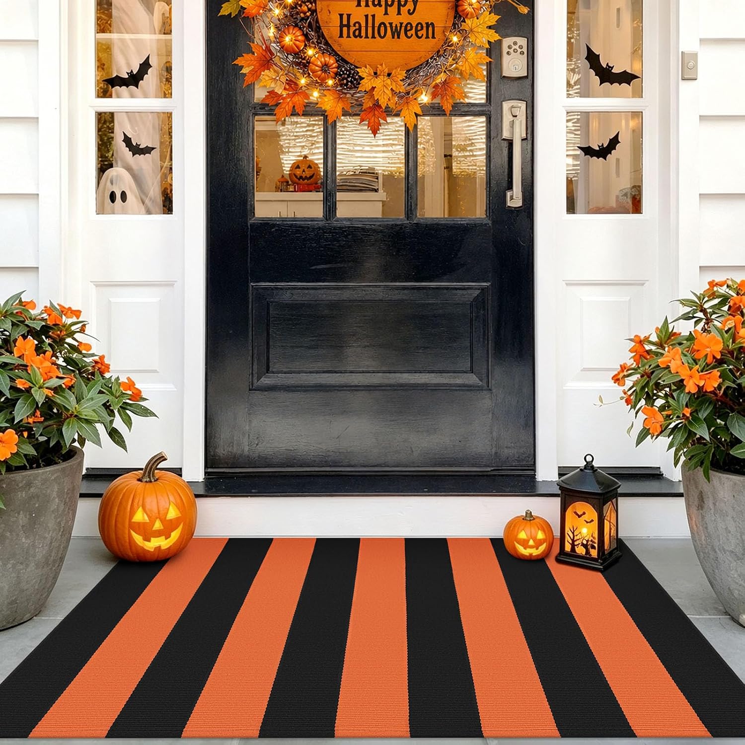 IOHOUZE 27.5x43 Buffalo Plaid Rug, Washable Front Door Mat, Black White