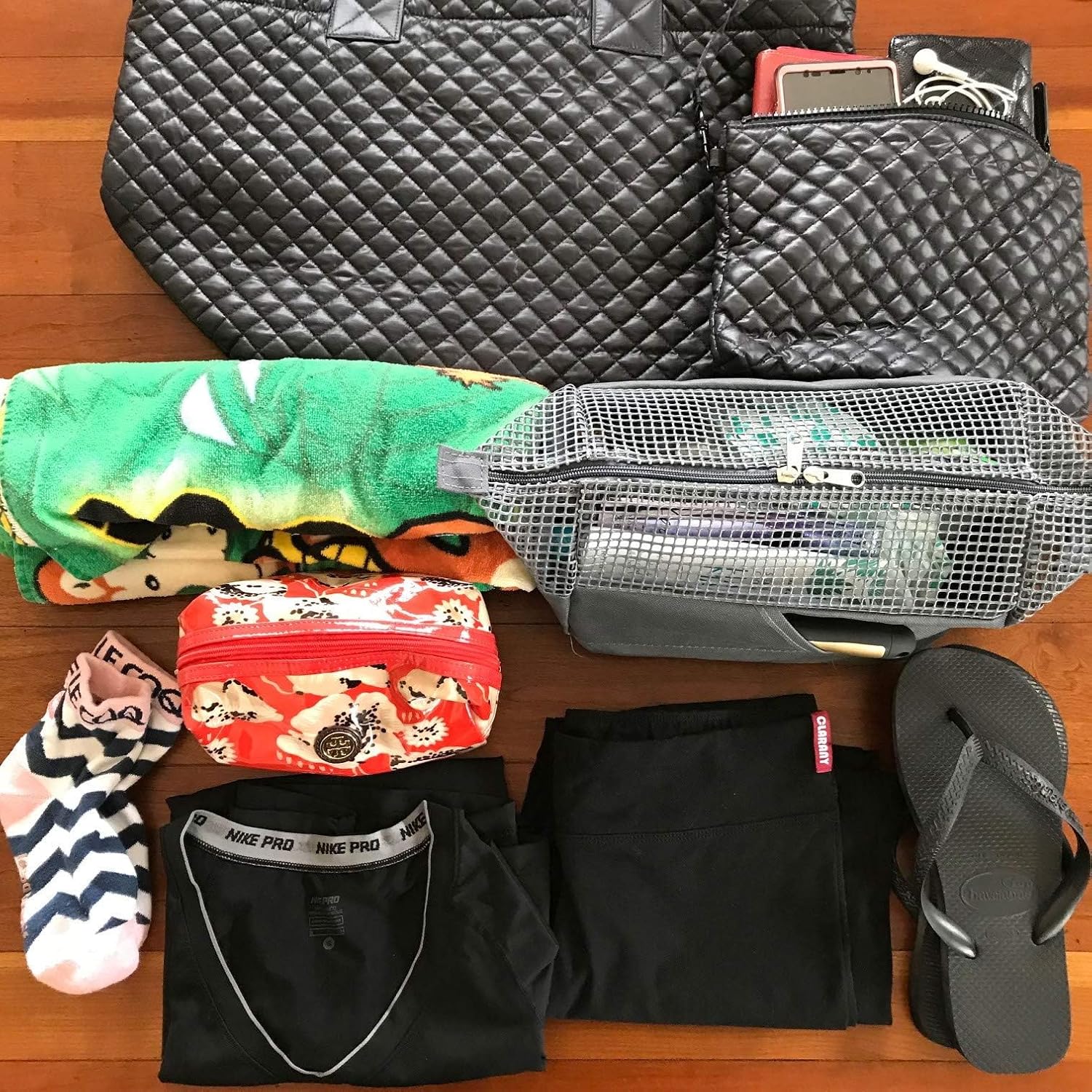 Comfortable Lightweight Large Quilted Zipper Tote with Pouch water repellent Black