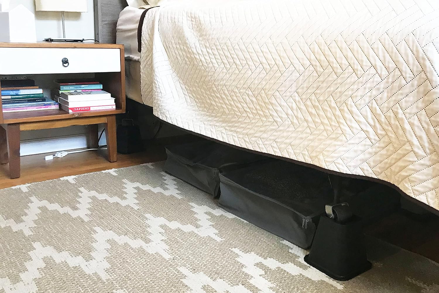 Shepherd Hardware 9523 6-Inch Molded Bed Risers, Black Finish, 4-Count