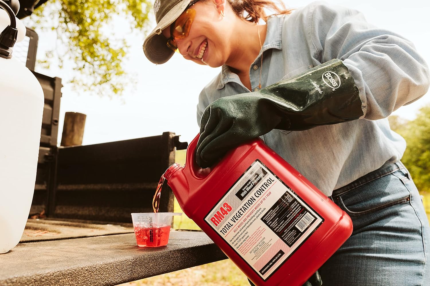 RM43 76502 32Oz Total Veg Control Glyph Imazapyr Weed Preventer, 0.25 - Gallon