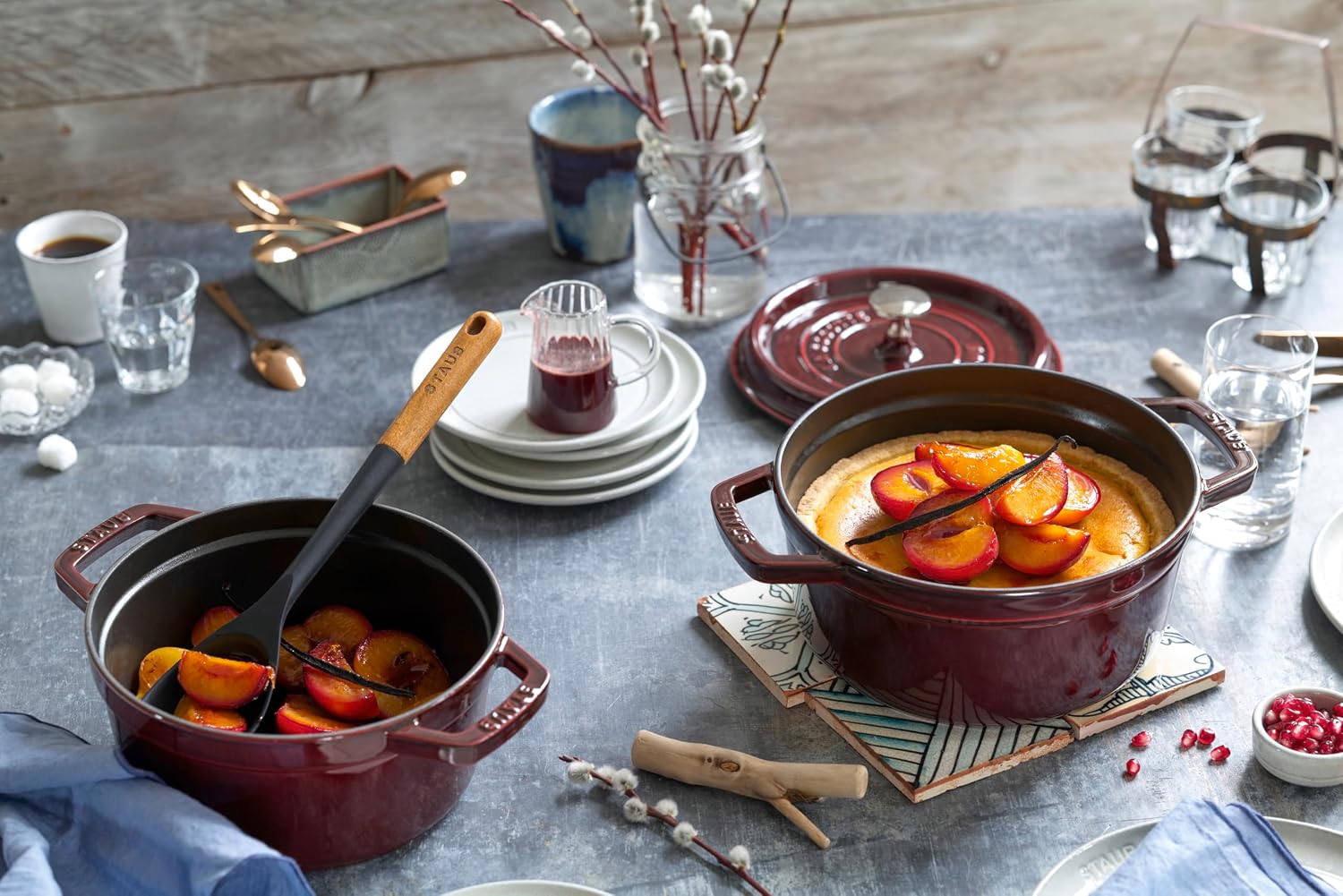 Staub Round Cocotte - 5.5Qt - Grenadine