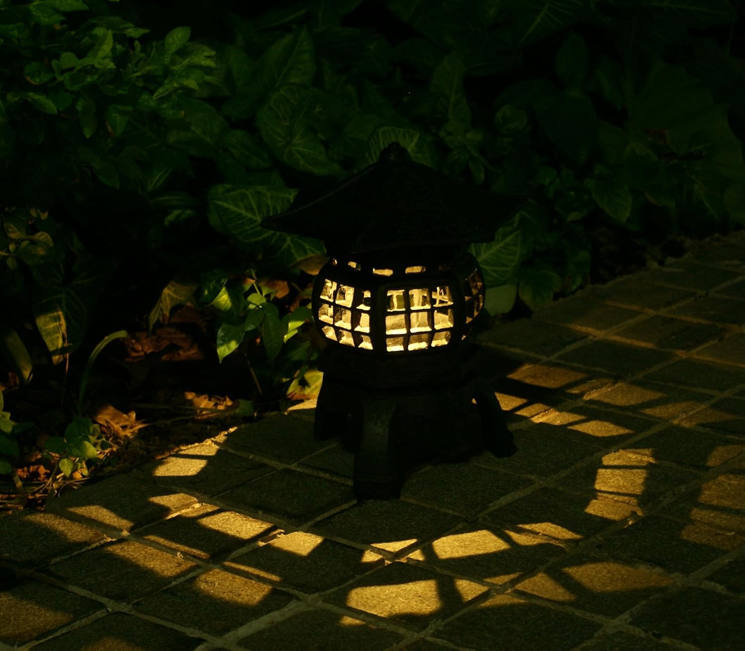 TIAAN Japanese Garden Lantern, “Yukimi-gata” Designed, Super Bright LED Illuminated Pagoda Light, Solar Power Garden Lantern， Stone-Look Finish