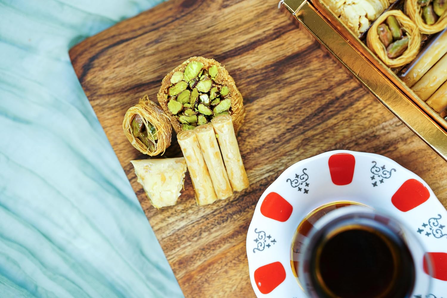 Zaitoune Cashew & Pistachio Baklava Selection Box - 1.1 lb | Traditional Luxury Honey Pastry | Arabic Dessert with Authentic flavors in Beautiful