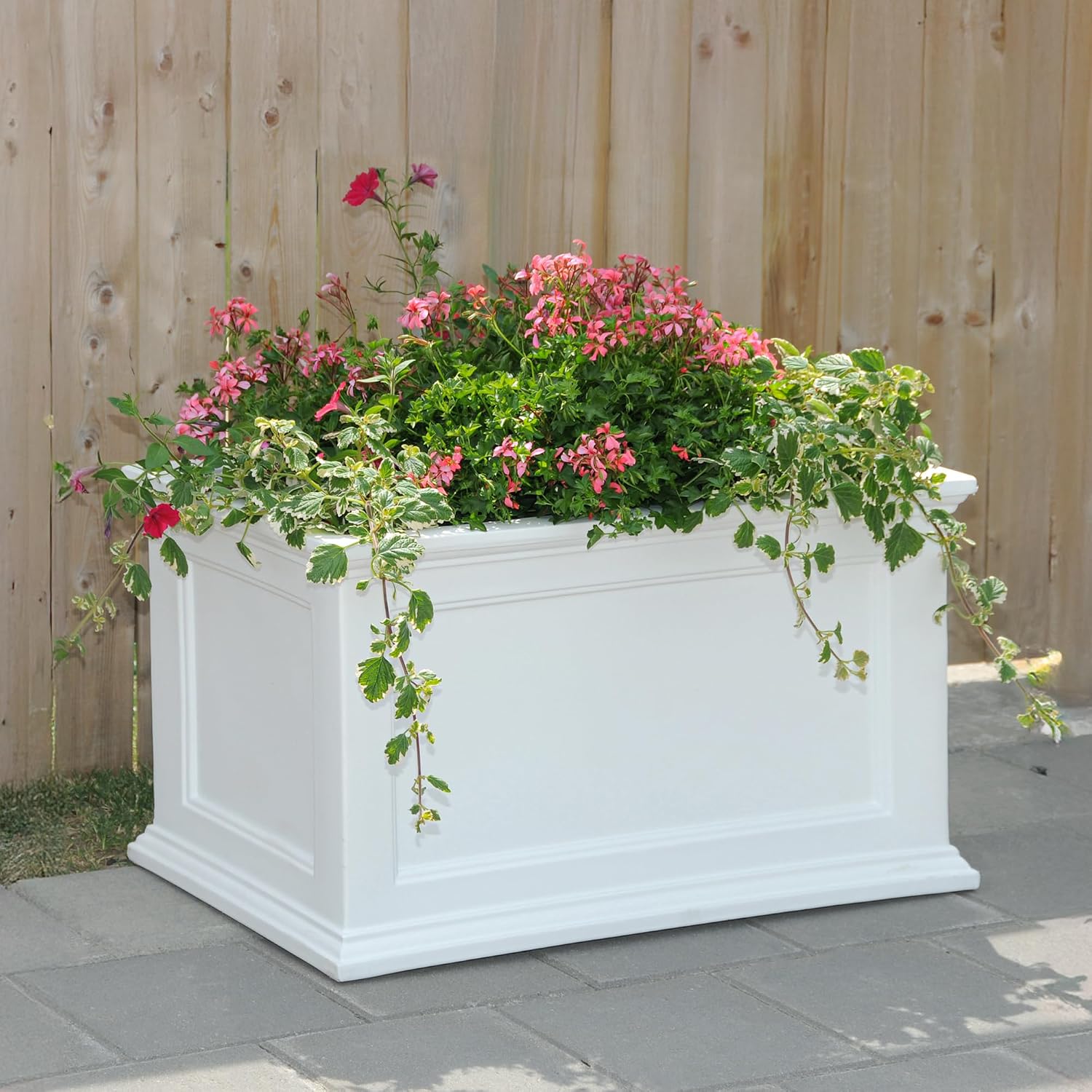 Mayne Fairfield 16in Self-Watering Square Planter, Black