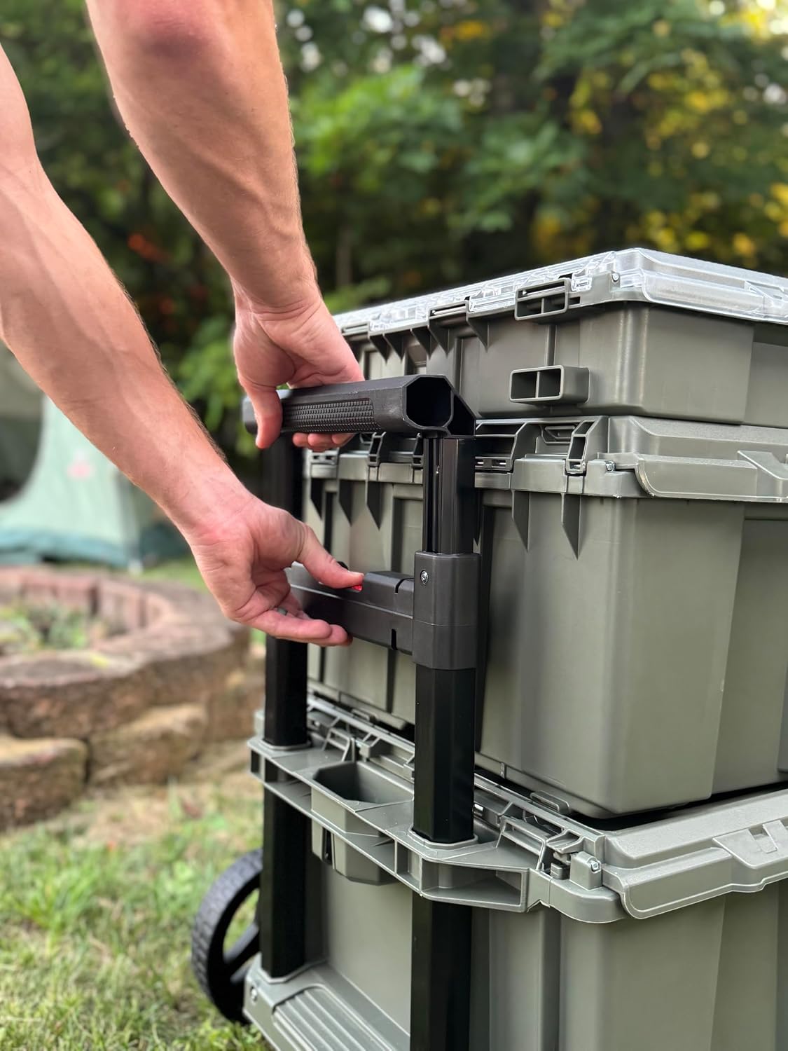 Keter Masterloader Resin Rolling Tool Box with Locking System and Removable Bins – Perfect Organization and Storage Chest for Power Drill, Tape Measure, and Screwdriver Set, Black | Black, Heavy Duty, Weatherproof, All Terrain Wheels, Durable, Easy Slide…
