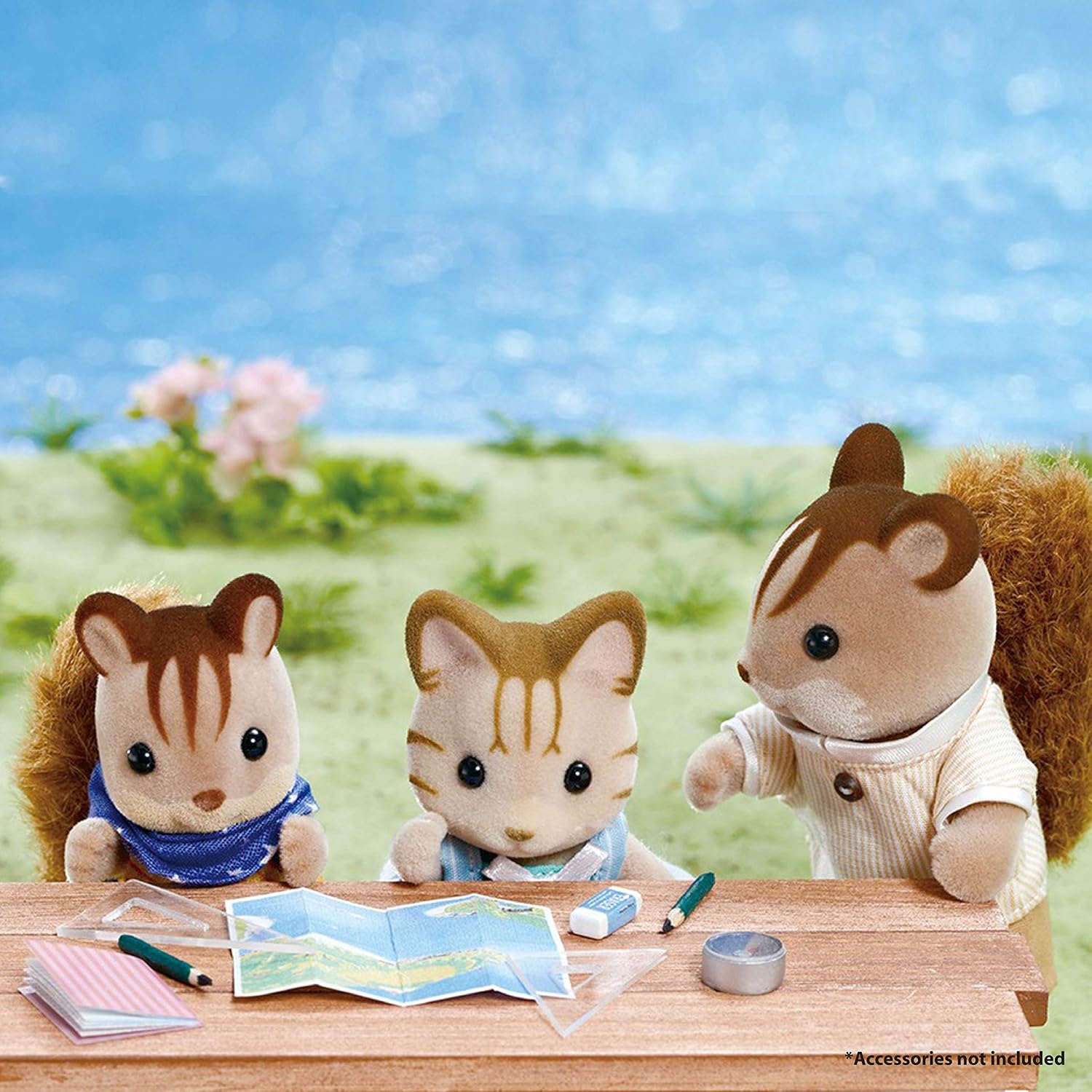 Calico Critters Pickleweeds Hedgehog Family - Set of 4 Collectible Doll Figures for Children Ages 3+