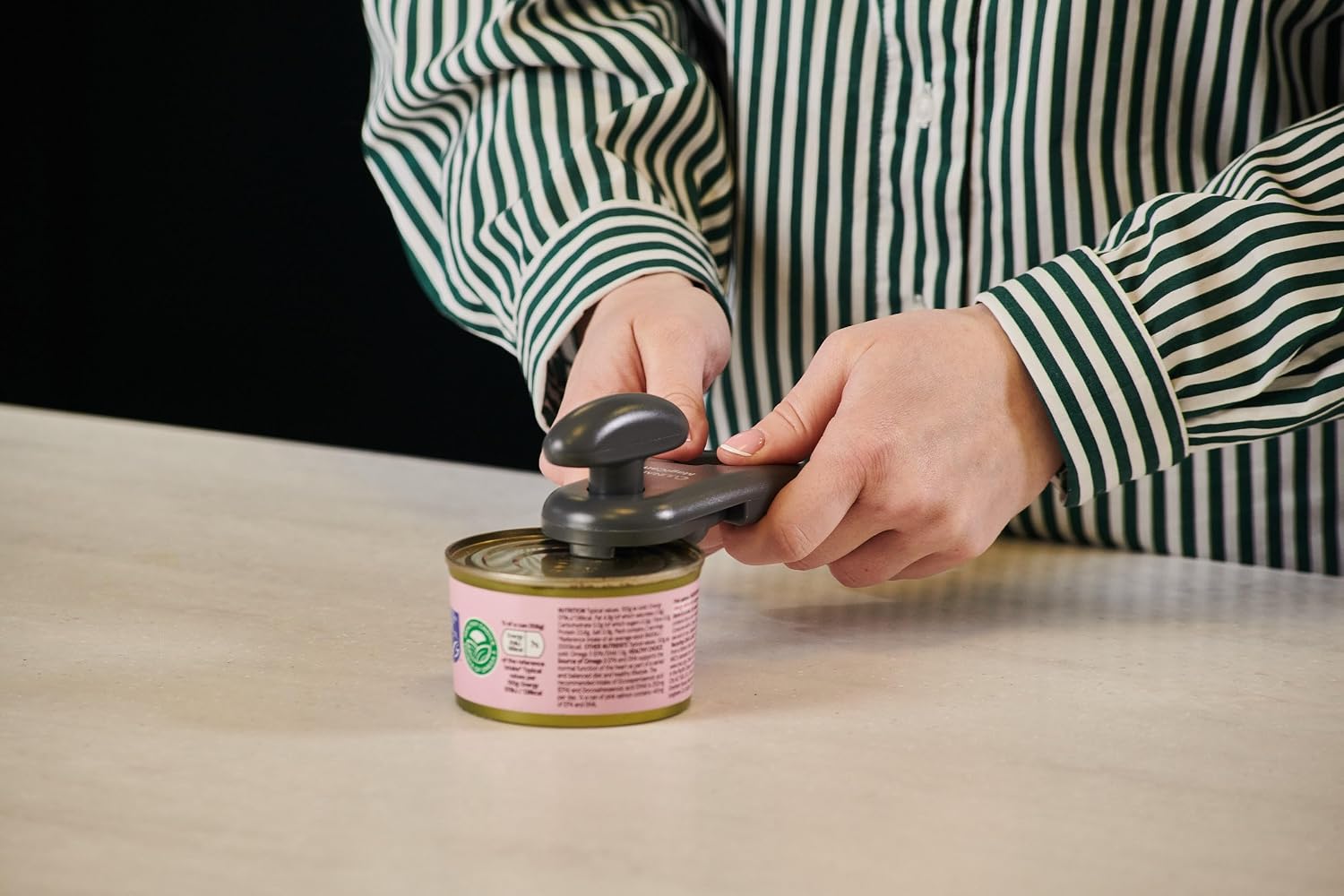 Culinare MagiCan, Manual Can Opener with Lid Release - Heavy Duty Lid Opener Kitchen Gadgets - Home Can Lid Opener Manual - Easy to Use Hand Held Effortlessly Open Cans, White, Stainless Steel
