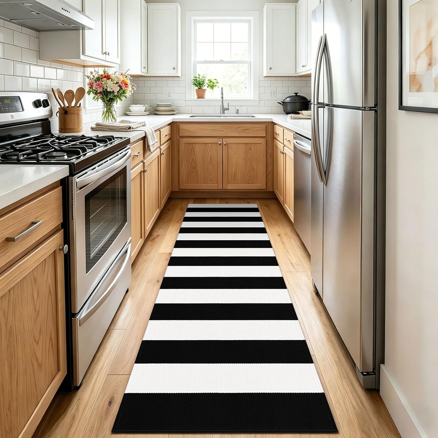 KOZYFLY Black and White Area Rug 3x5 Ft Washable