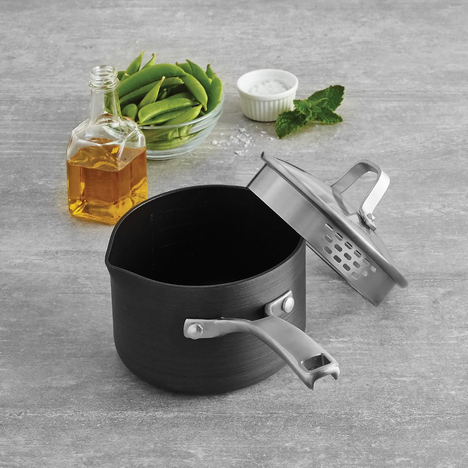 Calphalon 1943876 Classic Nonstick Sauce Pan with Cover, 2.5 quart, Grey