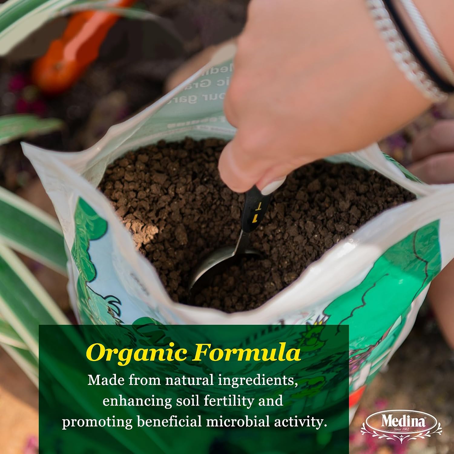 Medina Growin Green Organic Granular Fertilizer, 5 lb Bag, 3-2-3 | Nutrient Rich Soil Enhancer, Granules for Lush Gardens, Lawns, and Plants