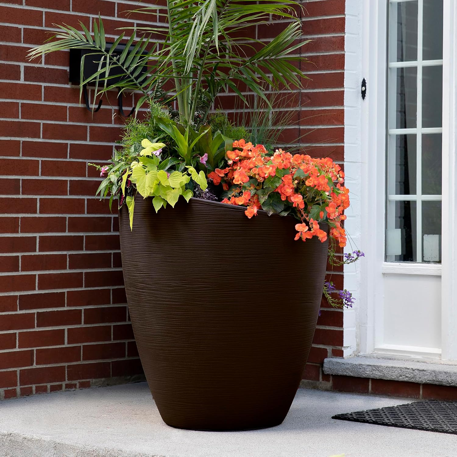 Mayne Modesto 20in Round Modern Planter, Neptune Blue | All season, Indoor/Outdoor, Double-wall design, Fade resistant, 15-year warranty
