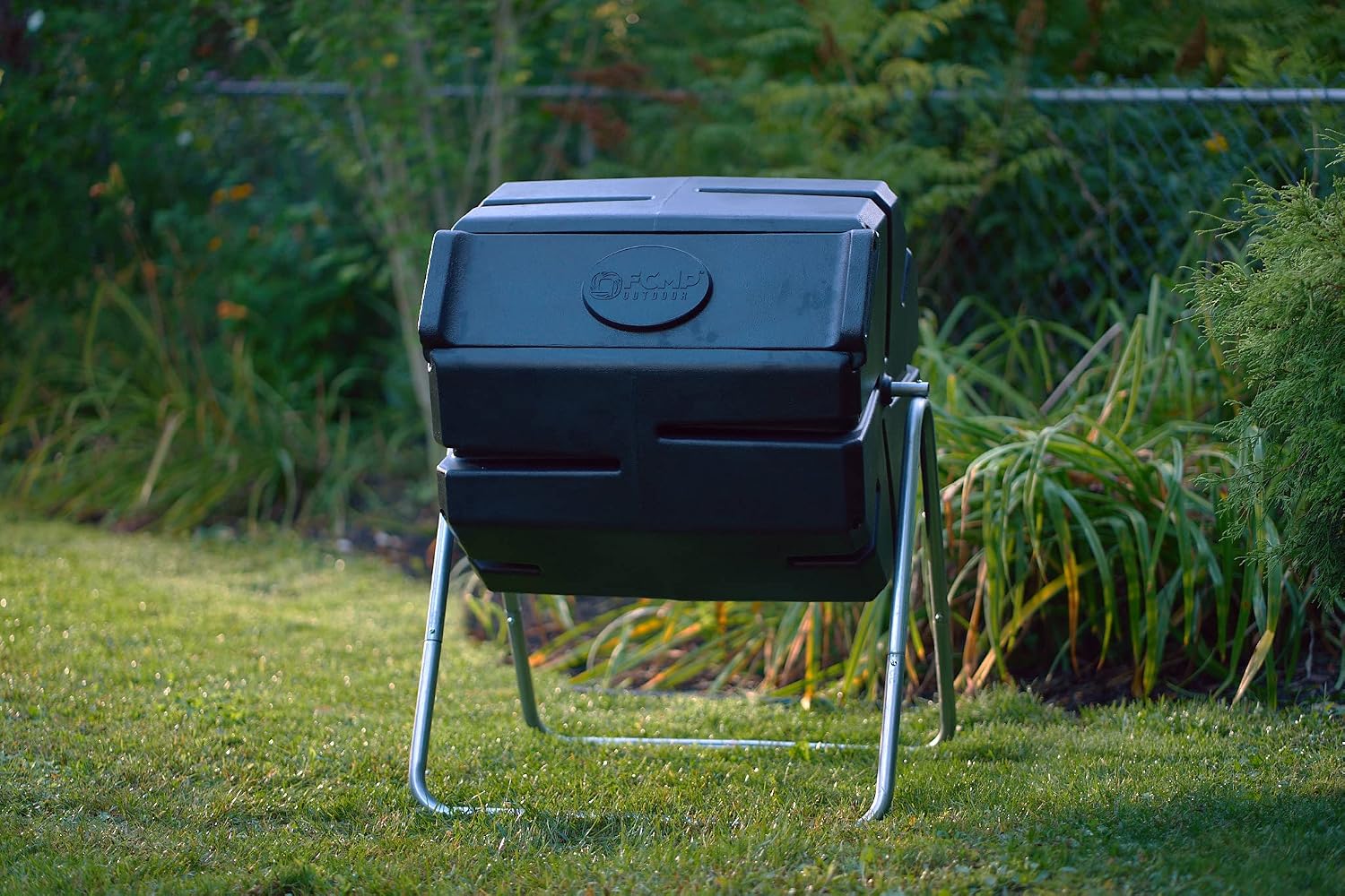 FCMP Outdoor 37 Gallon 1 Piece Plastic Single Chamber Roto Tumbling Composter Outdoor Elevated Rotating Garden Compost Bin, Black