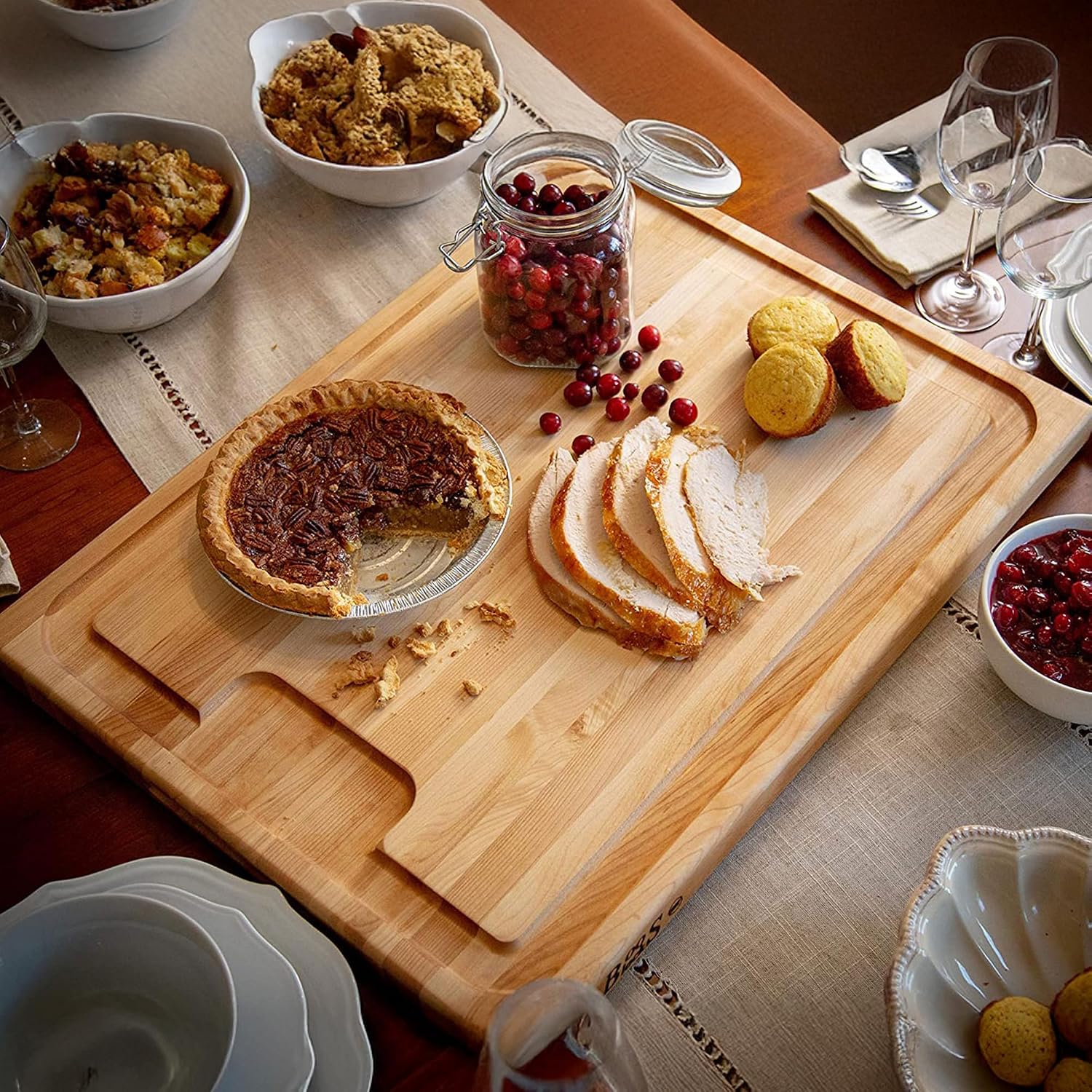 John Boos Aujus Series Rectangular Wooden Maple Cutting Board 20”x15” – 1.5” Thick, 12-lb Reversible Butcher Block with Sloped Juice Groove, Edge-Grain & Finger Grips – Made in the USA