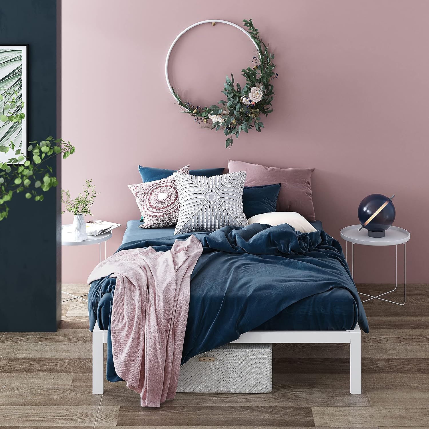 ZINUS Mia Metal Platform Bed Frame with Headboard, Wood Slat Support, No Box Spring Needed, Easy Assembly, Queen