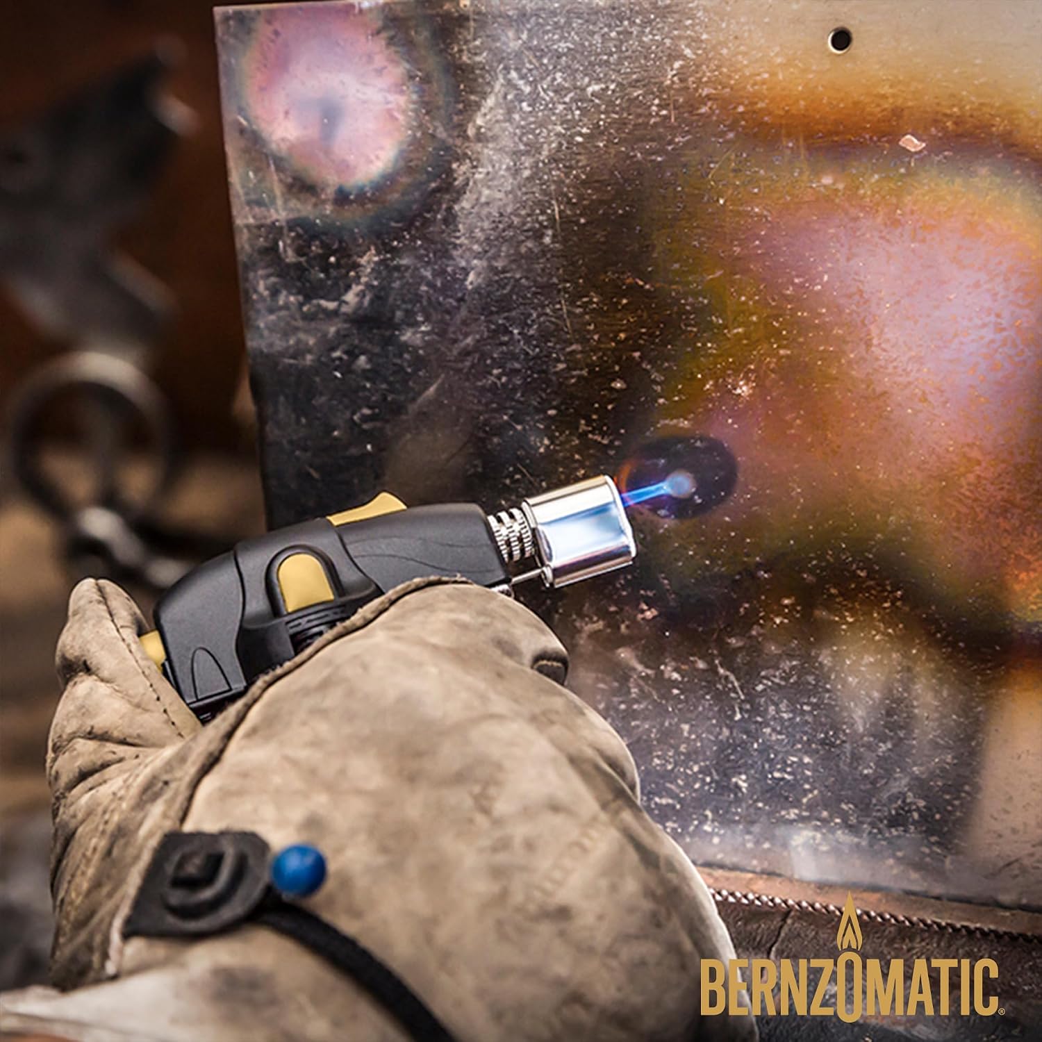 Bernz-O-Matic ST2200T Micro Flame Butane Torch Kit, Small, Black | Small Torch for Creme Brulee, Kitchen Cooking, Soldering & Jewelry Repair | Portable Mini Torch Lighter