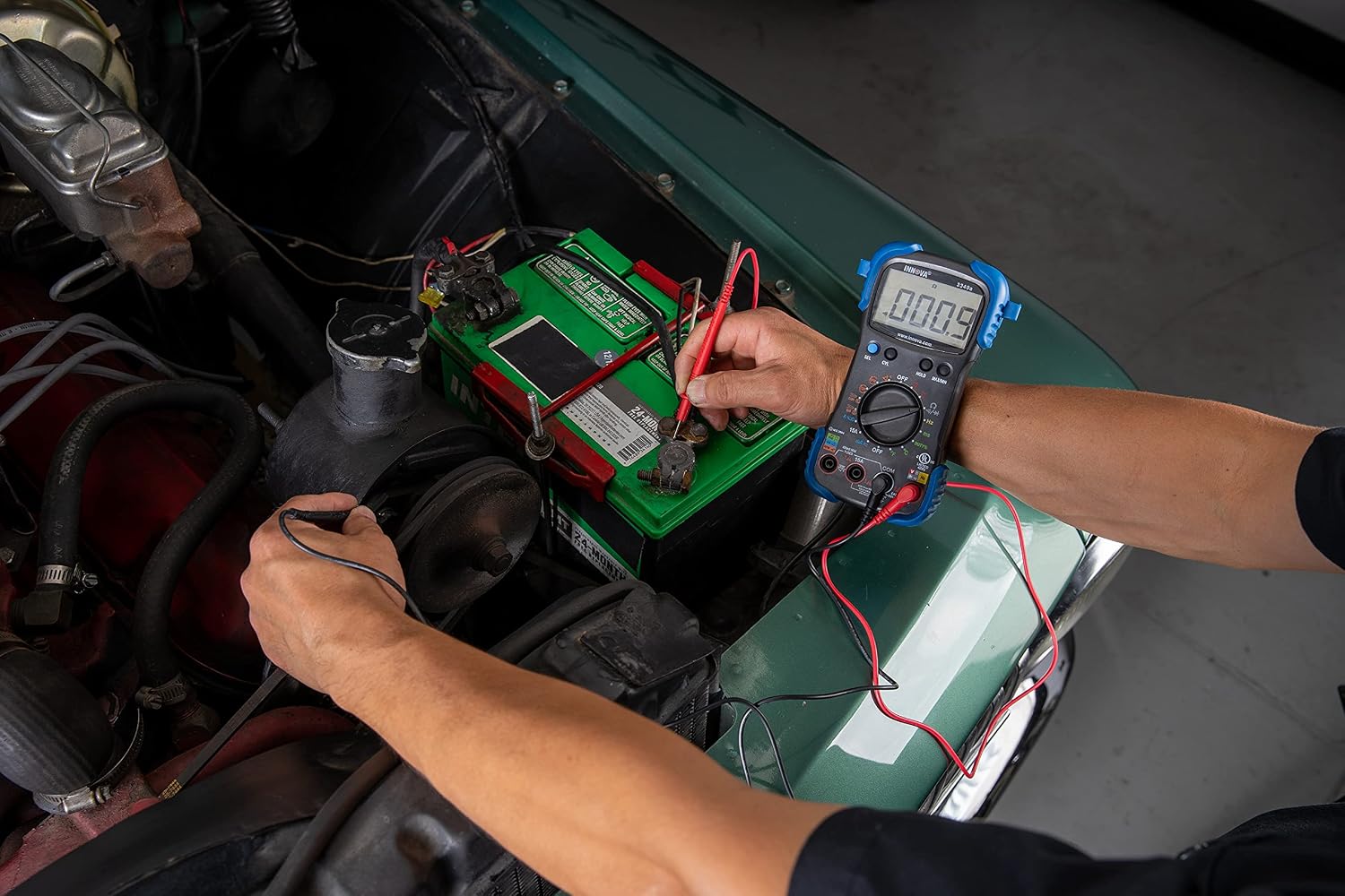 Innova 3340 Professional Automotive Digital Multimeter, Black