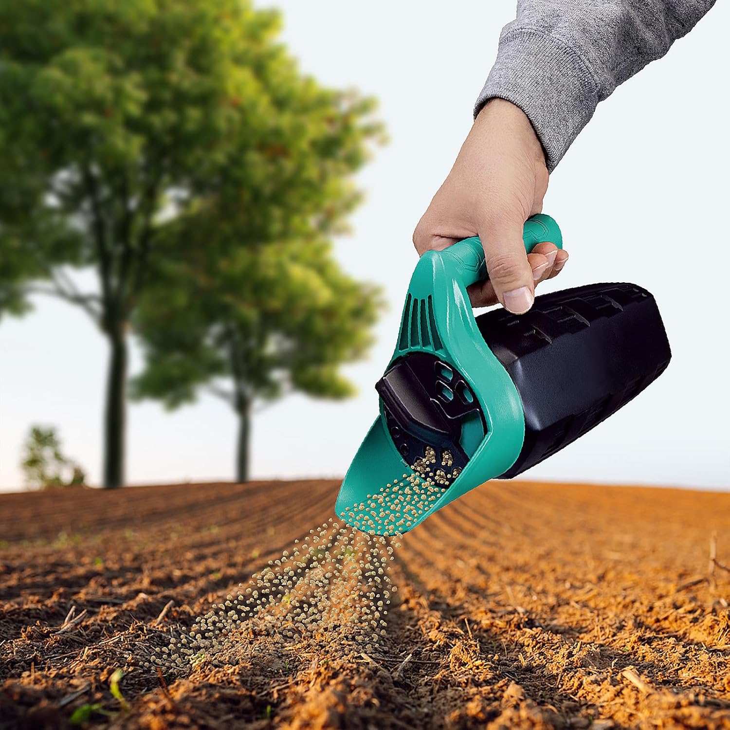 FLORA GUARD 30 oz Hand Seed Spreader