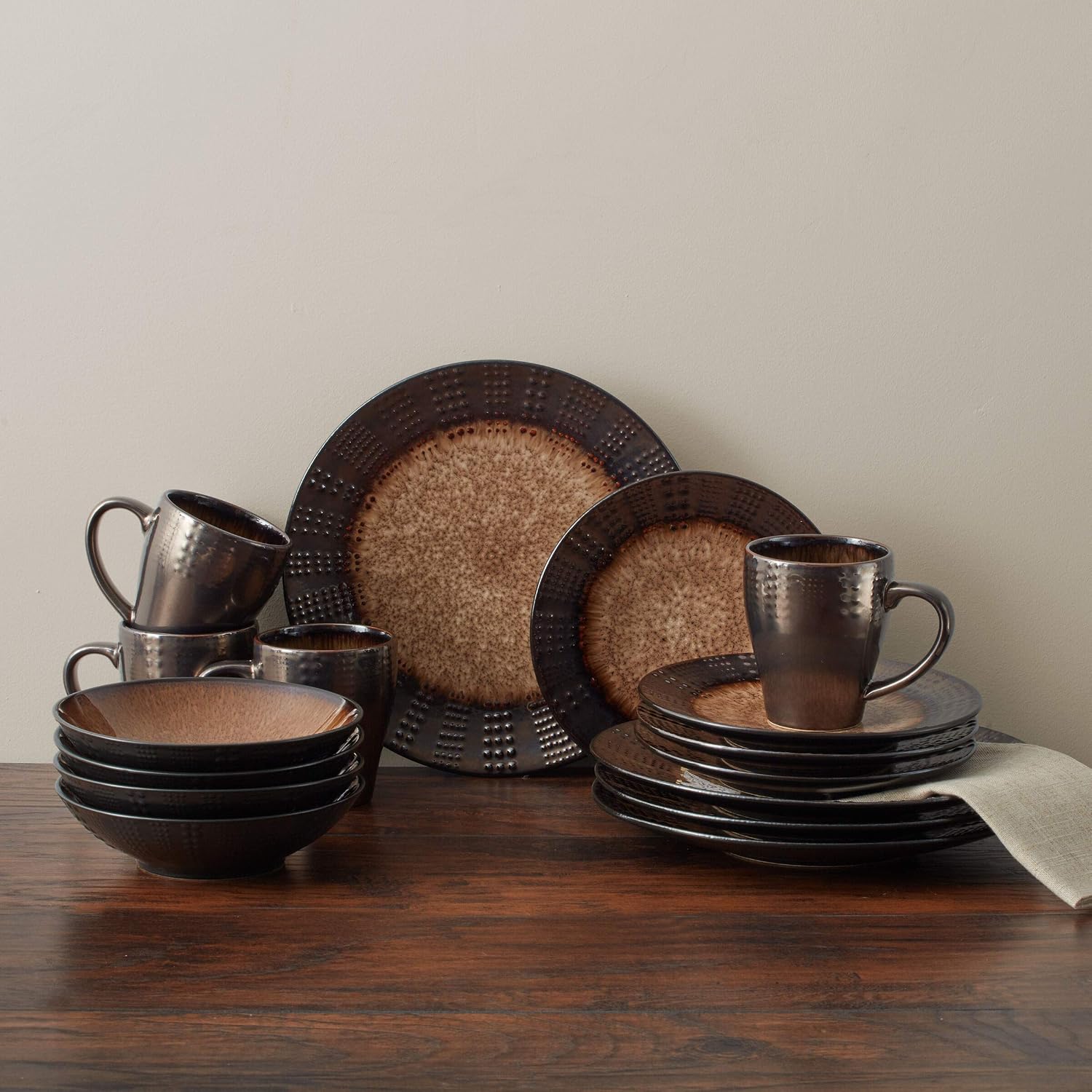 Mikasa Gourmet Basics Verona 16-Piece Stoneware Dinnerware Set, Service for 4, Includes Dinner Plates, Salad Plates, Soup Bowls and Mugs