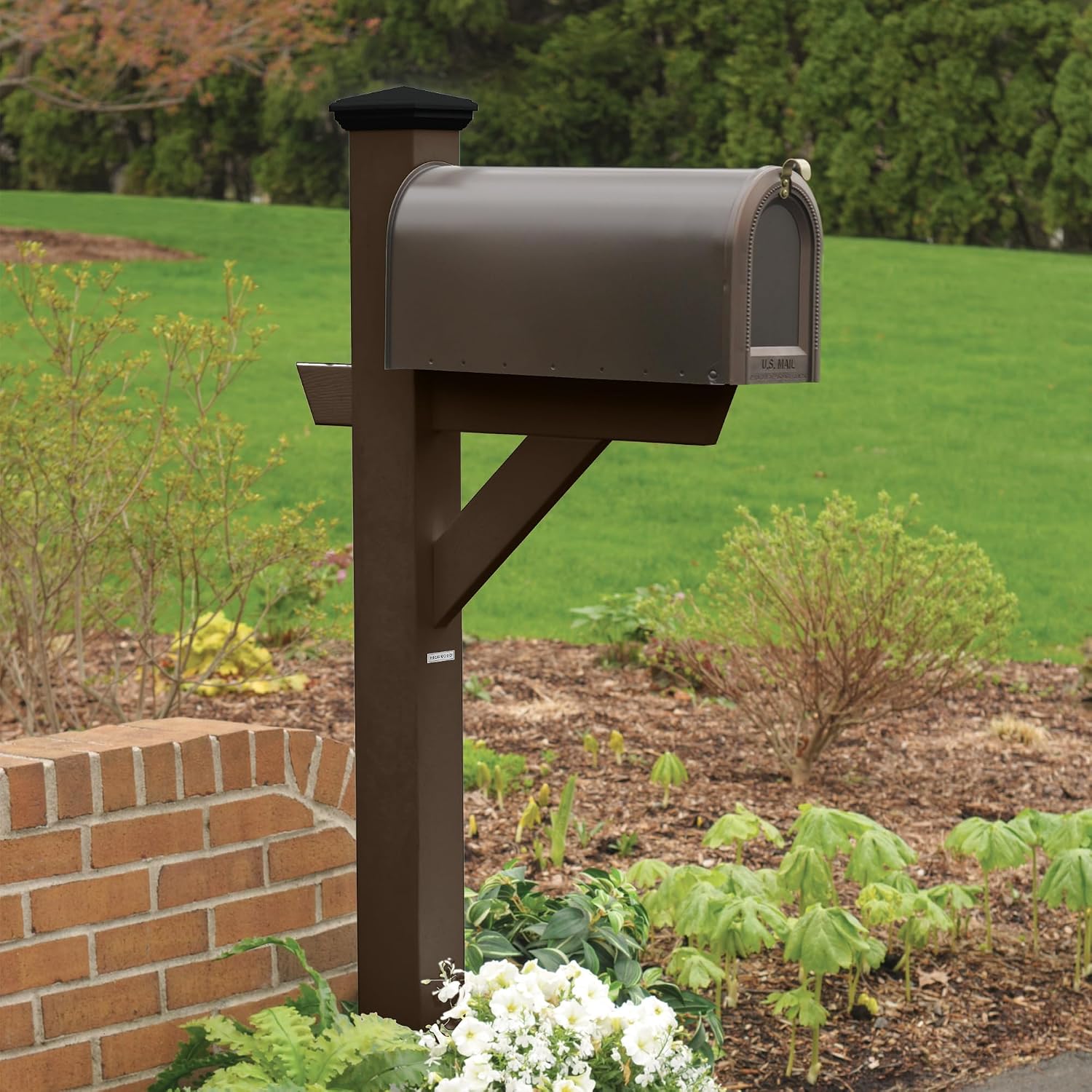 Highwood AD-MLBX1-CGE Hazelton Mailbox Post, Coastal Teak