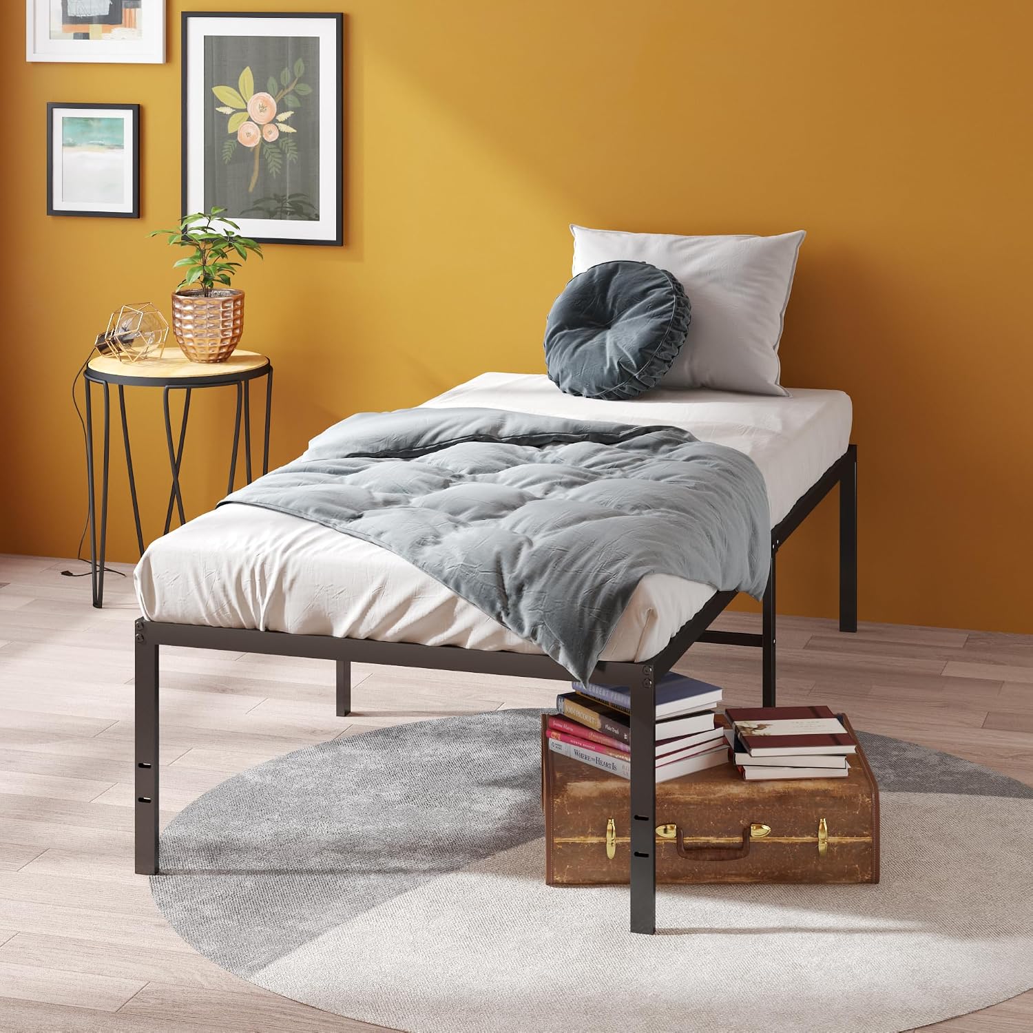 ZINUS Van 16 Inch Metal Platform Bed Frame / Steel Slat Support / No Box Spring Needed / Easy Assembly, Full
