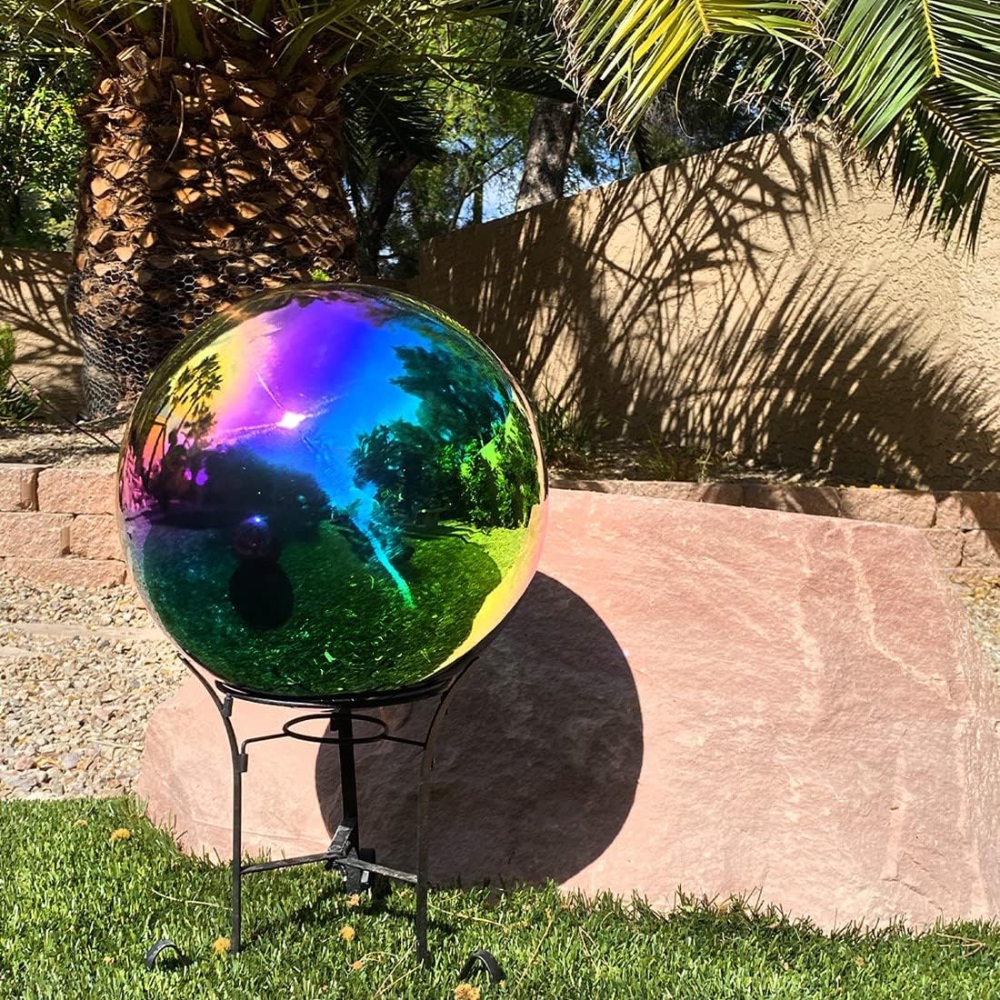 Lily's Home 12 Inch Stainless Steel Gazing Globe Mirror Ball, Colorful and Shiny Addition to Any Garden or Home, Ideal As a Housewarming Gift, Silver