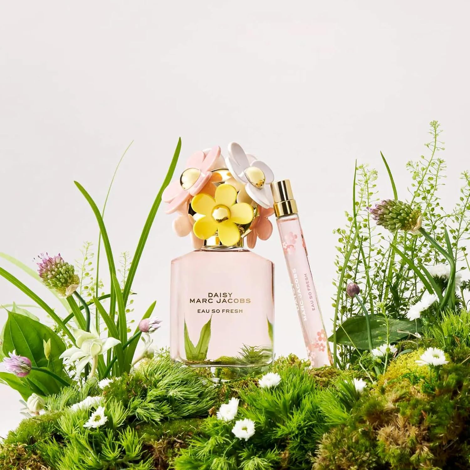 Marc Jacobs Daisy Eau So Fresh Eau de Toilette – Fresh Floral Women's Perfume – With Notes of Raspberry, Wild Rose, Grapefruit & Soft Musks