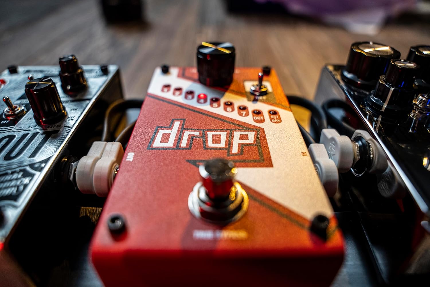 DigiTech DROP Compact Polyphonic Drop Tune Pitch-Shifter | Compact design