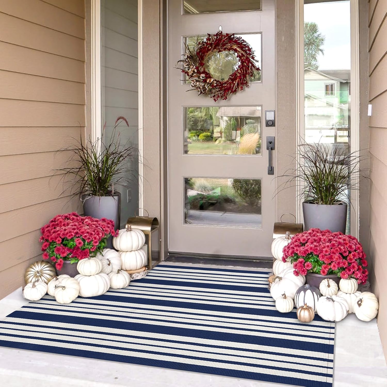 IOHOUZE 27.5x43 Buffalo Plaid Rug, Washable Front Door Mat, Black White