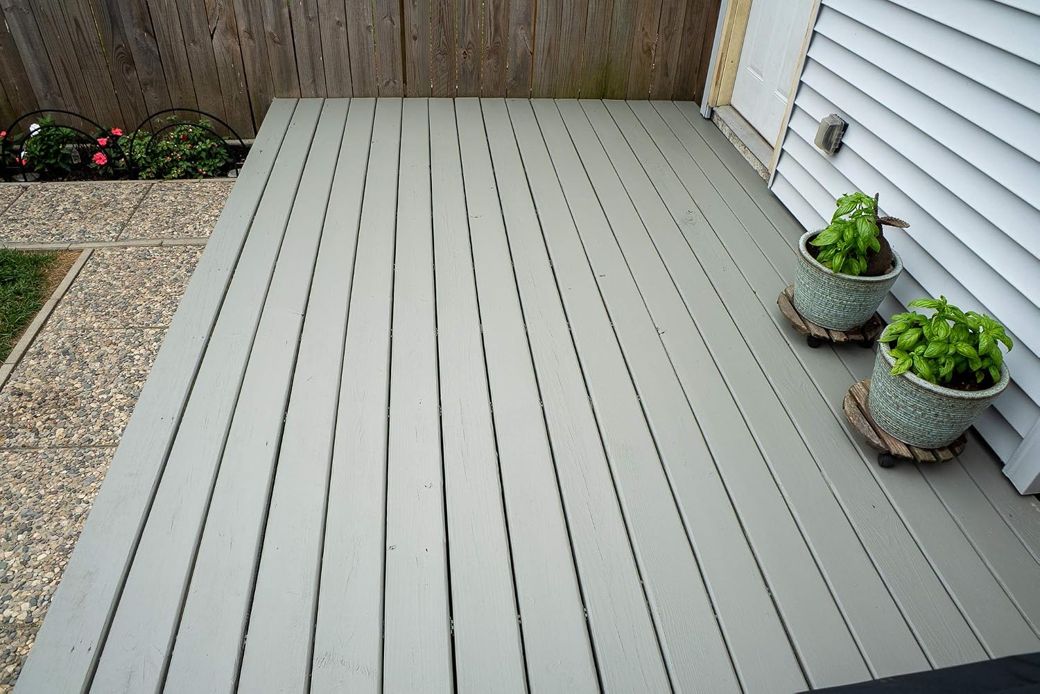 #1 Deck Premium Advanced Solid Color Outdoor Wood Stain and Sealer in One – Water Based Sealant for Wood Decks, Fences, & Siding - 1 Gal - Made in USA - Simply White