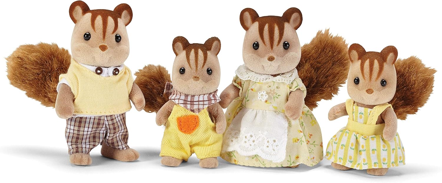 Calico Critters Pickleweeds Hedgehog Family - Set of 4 Collectible Doll Figures for Children Ages 3+